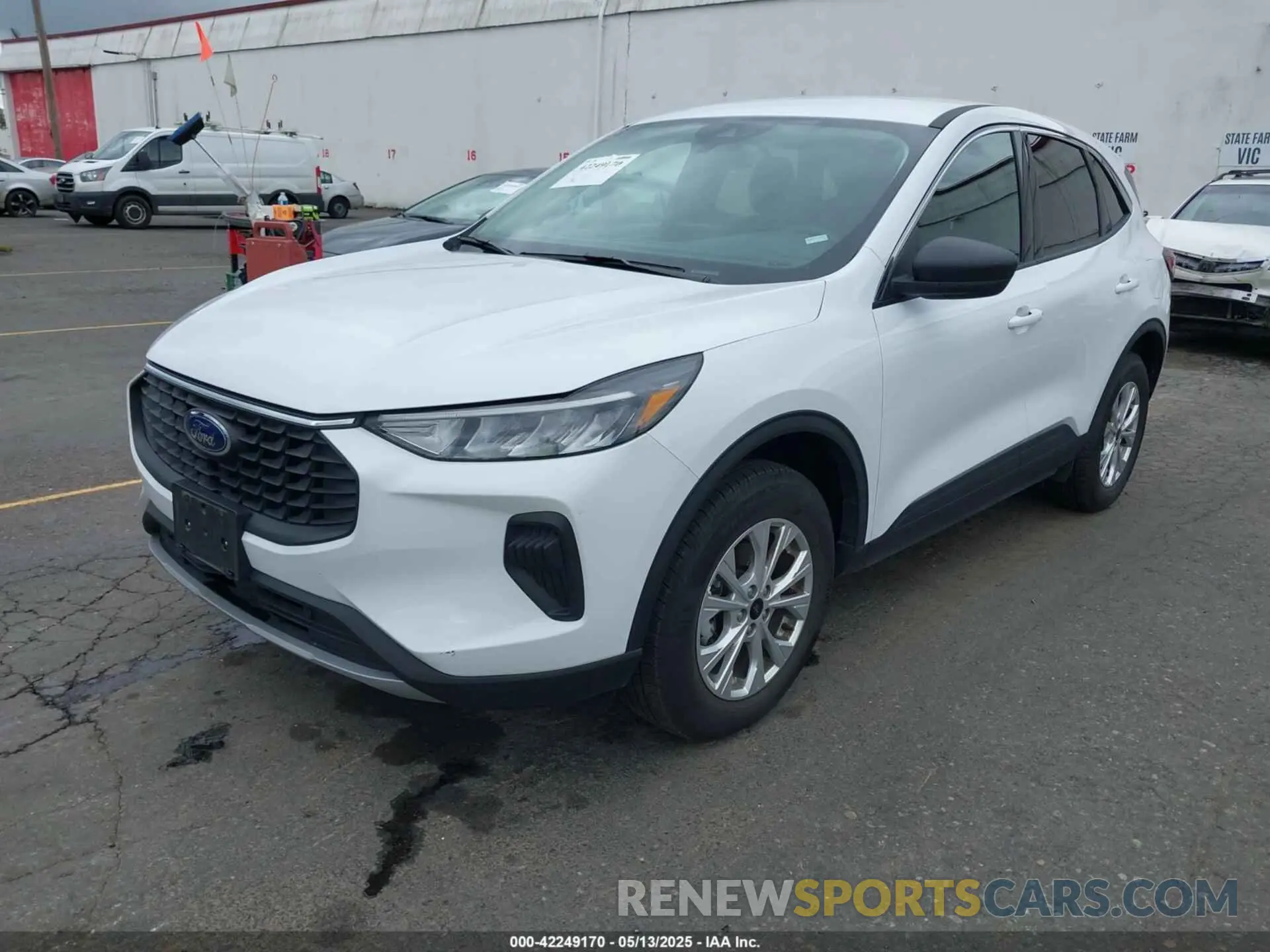 2 Photograph of a damaged car 1FMCU9GN0RUA66671 FORD ESCAPE 2024
