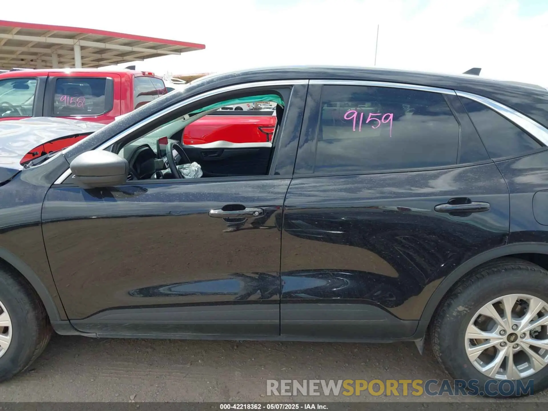 14 Photograph of a damaged car 1FMCU9GN0RUA74480 FORD ESCAPE 2024