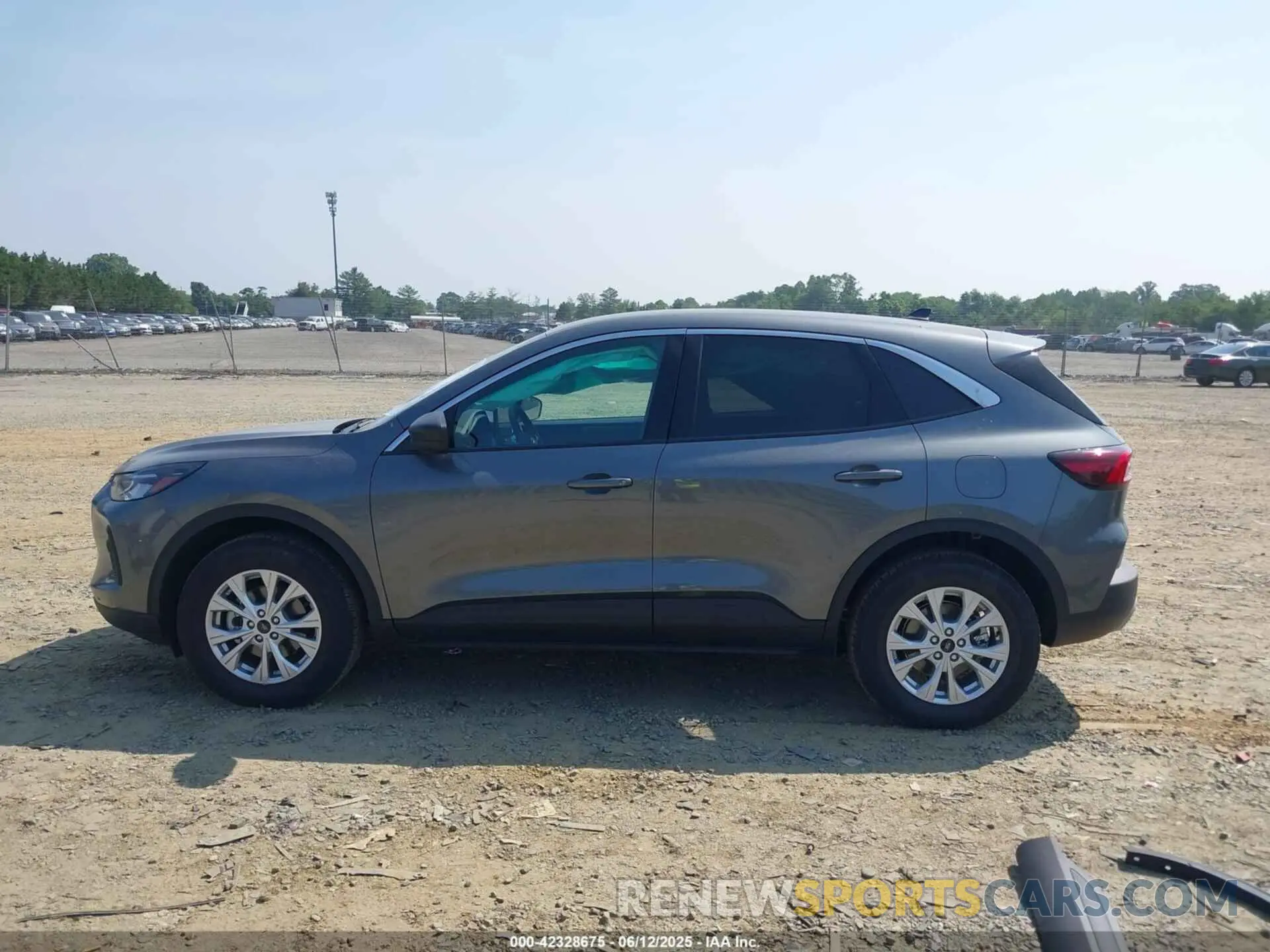 15 Фотография поврежденного автомобиля 1FMCU9GN0RUB39361 FORD ESCAPE 2024