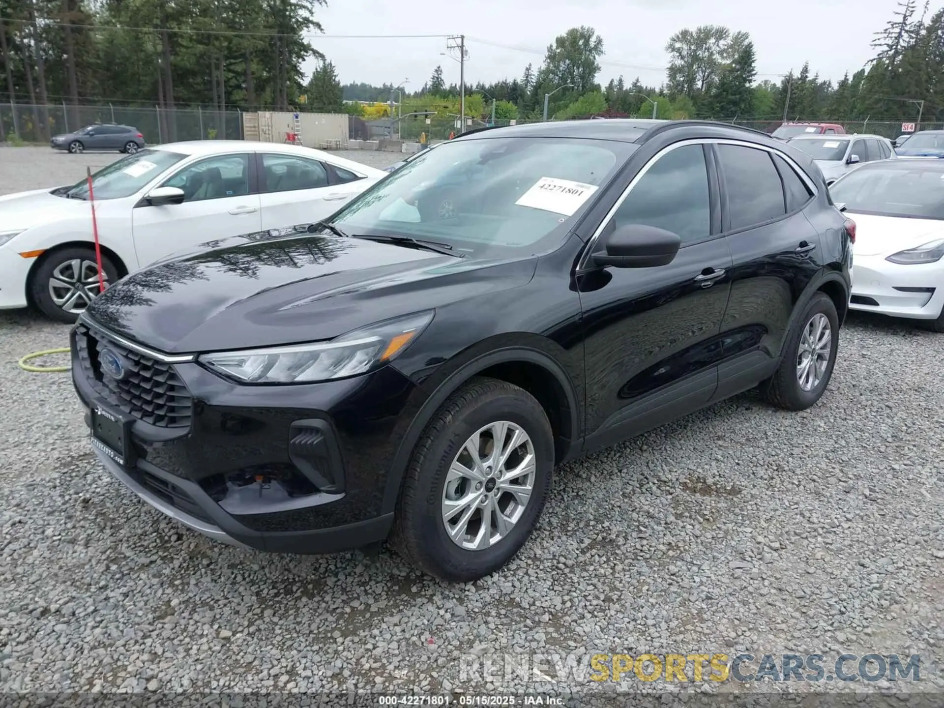 2 Photograph of a damaged car 1FMCU9GN1RUB27879 FORD ESCAPE 2024