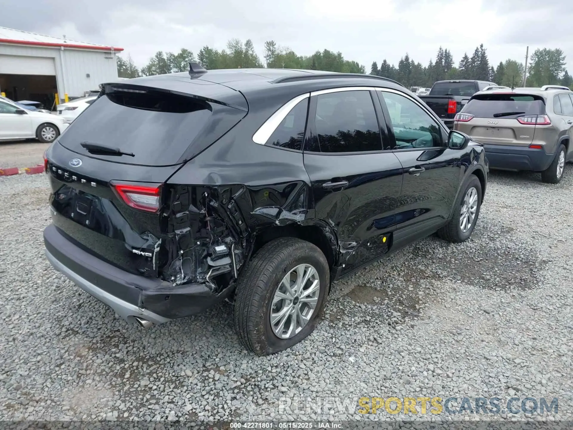 4 Photograph of a damaged car 1FMCU9GN1RUB27879 FORD ESCAPE 2024