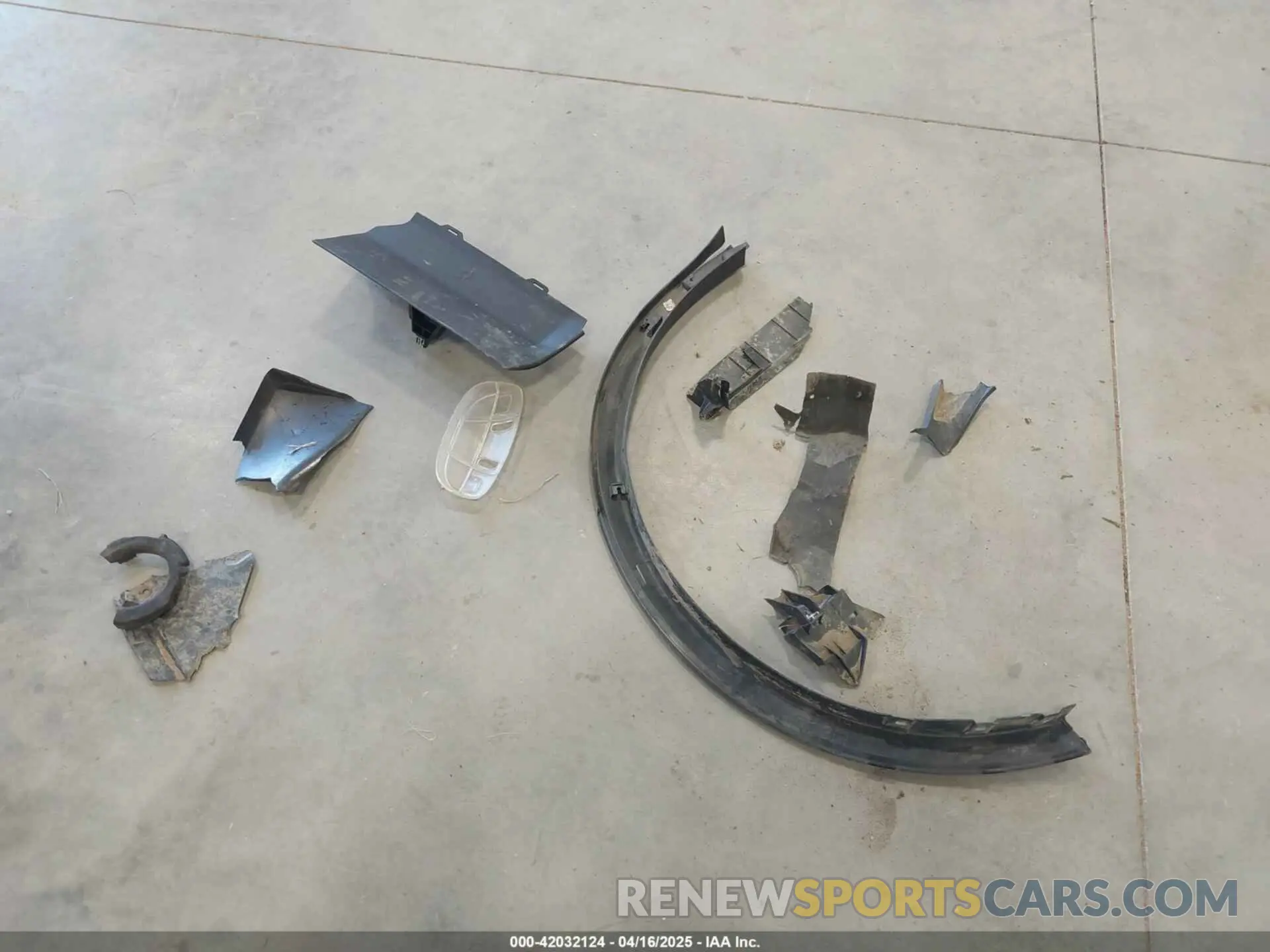 12 Photograph of a damaged car 1FMCU9GN4RUA66396 FORD ESCAPE 2024