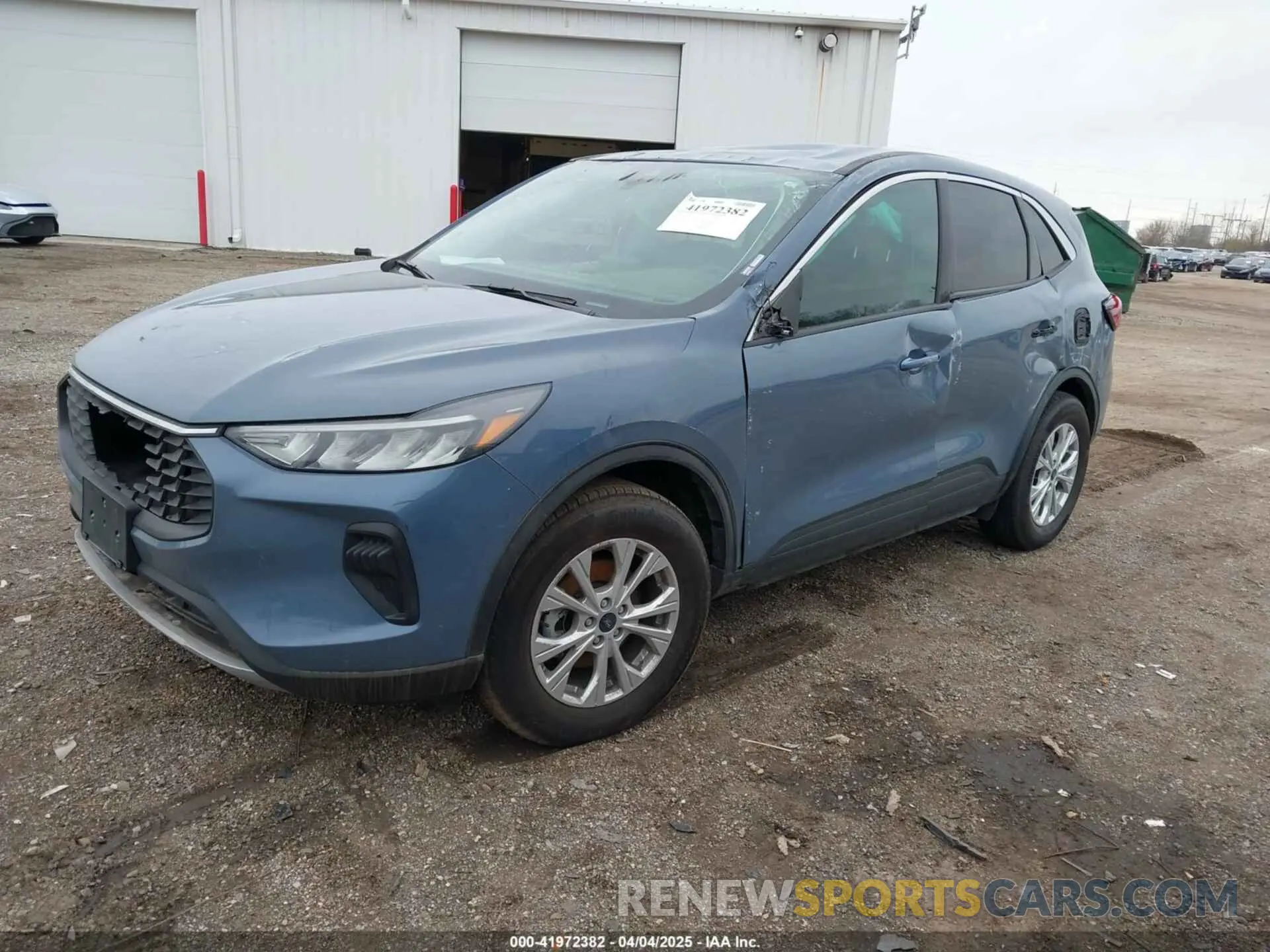 2 Фотография поврежденного автомобиля 1FMCU9GN4RUB24930 FORD ESCAPE 2024
