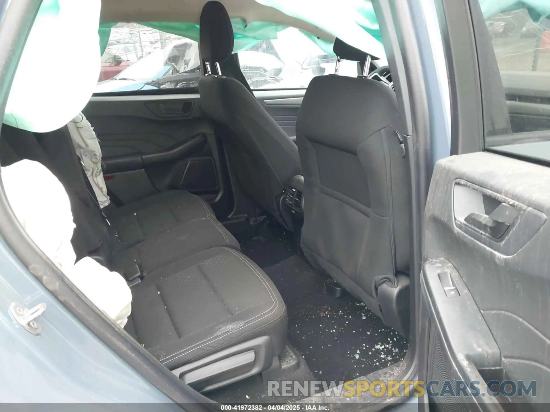 8 Фотография поврежденного автомобиля 1FMCU9GN4RUB24930 FORD ESCAPE 2024