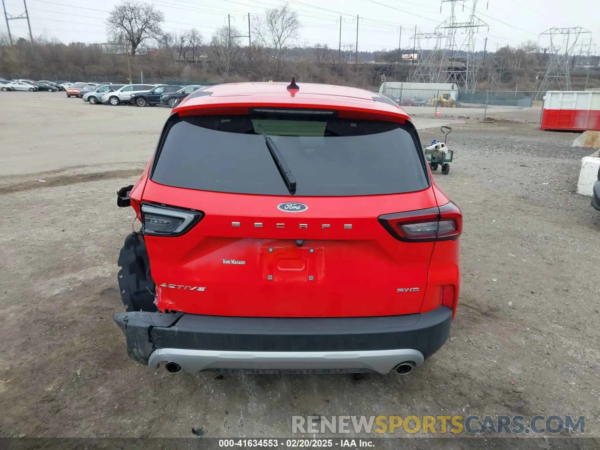 16 Photograph of a damaged car 1FMCU9GN7RUA16351 FORD ESCAPE 2024