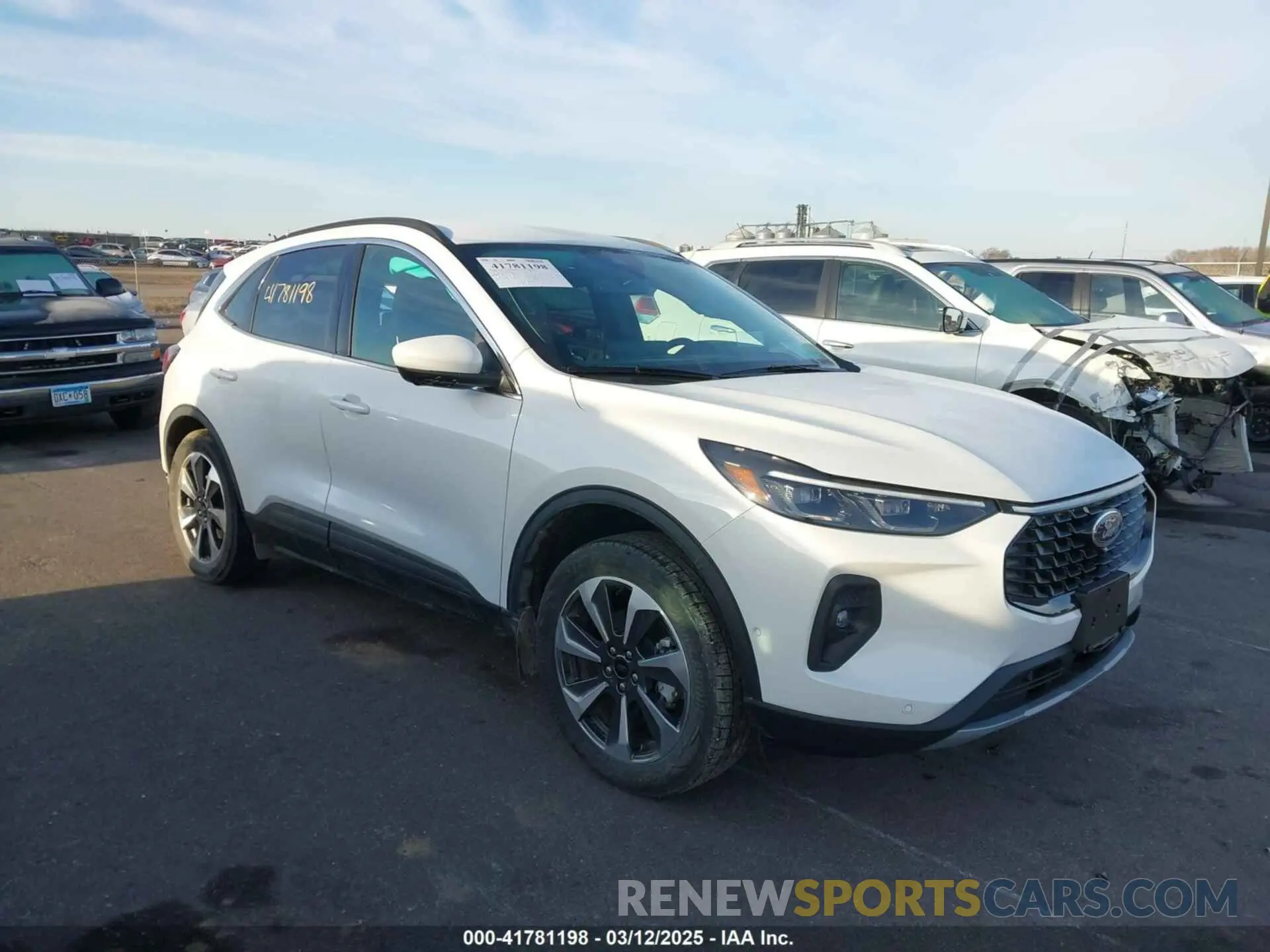 1 Photograph of a damaged car 1FMCU9JAXRUB29166 FORD ESCAPE 2024