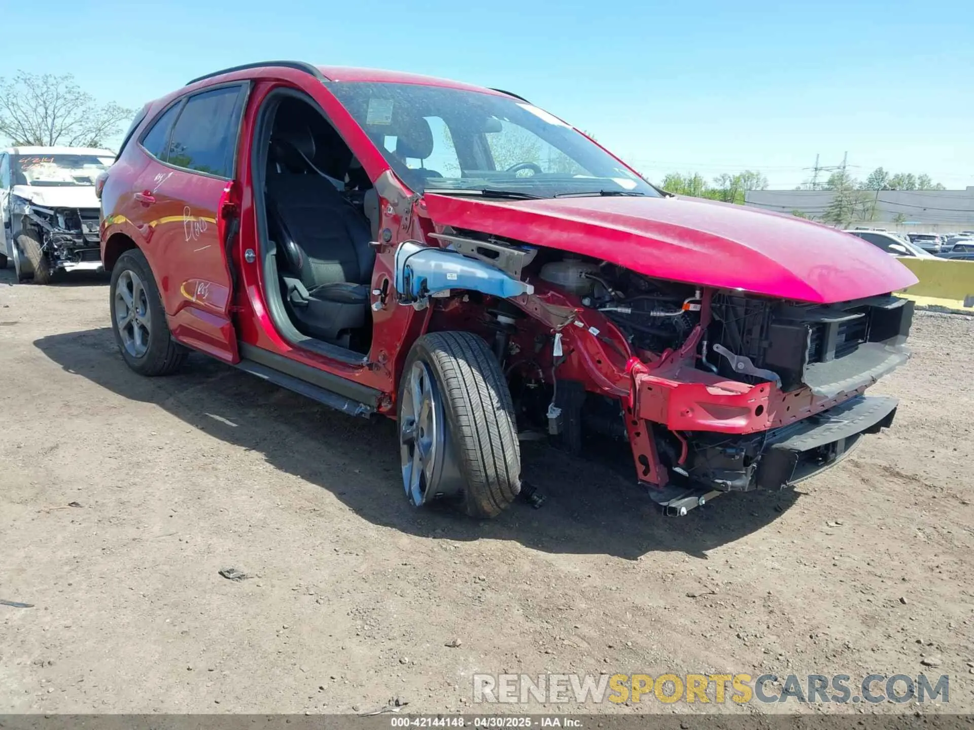 1 Фотография поврежденного автомобиля 1FMCU9MN0RUB00628 FORD ESCAPE 2024