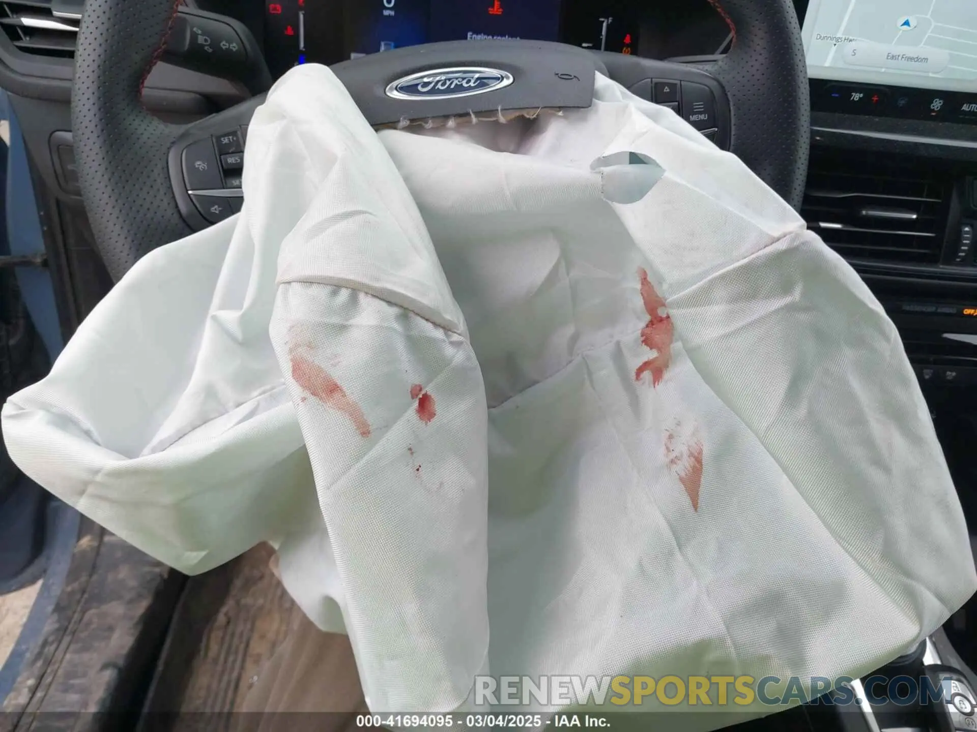 18 Photograph of a damaged car 1FMCU9MN2RUA69253 FORD ESCAPE 2024