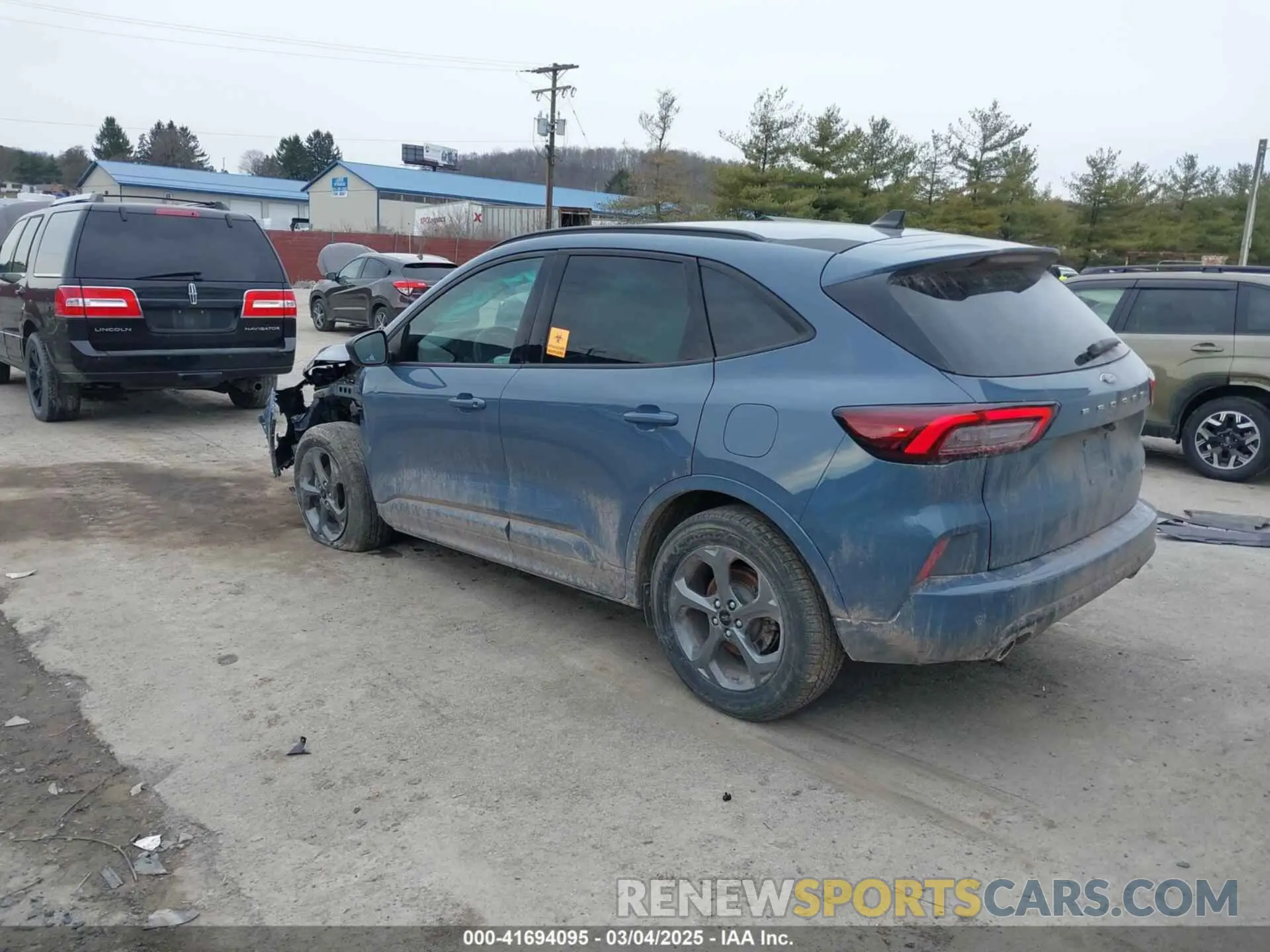 3 Photograph of a damaged car 1FMCU9MN2RUA69253 FORD ESCAPE 2024