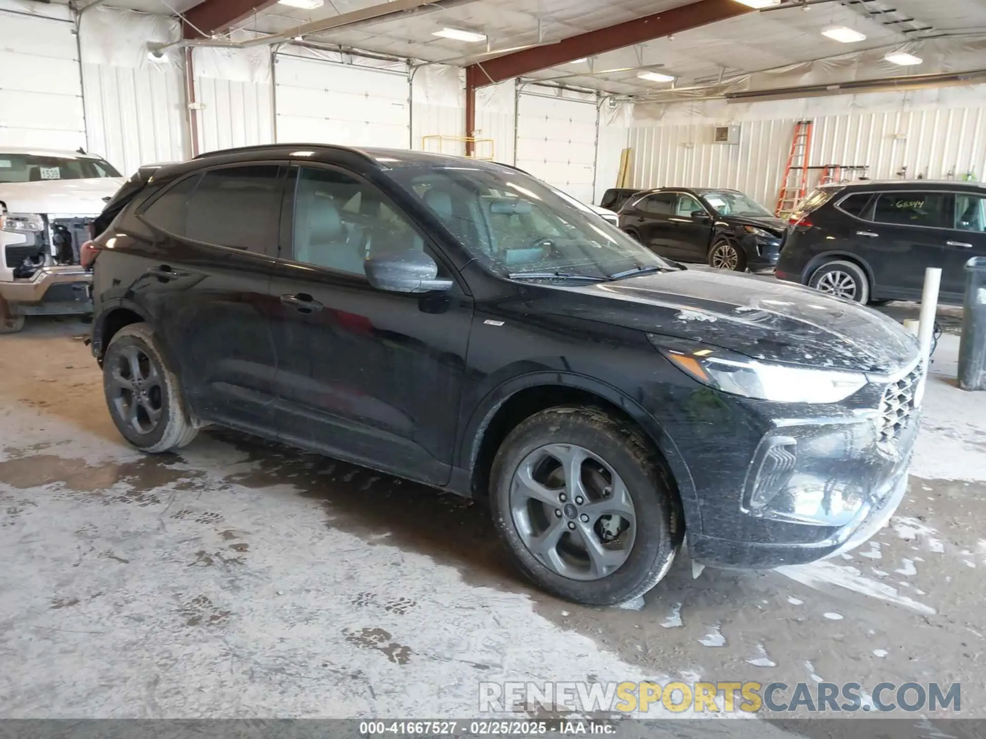 1 Фотография поврежденного автомобиля 1FMCU9MNXRUB60884 FORD ESCAPE 2024