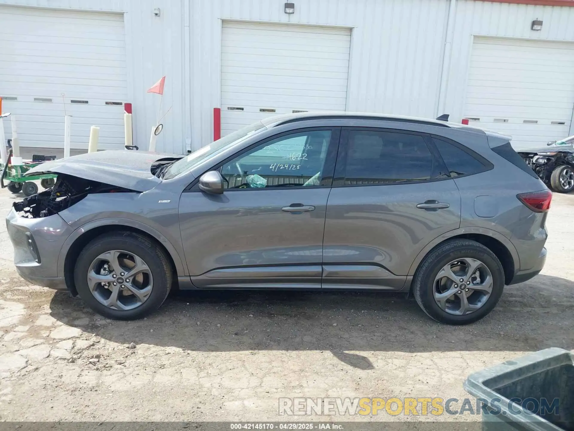 14 Photograph of a damaged car 1FMCU9NA9RUB60676 FORD ESCAPE 2024