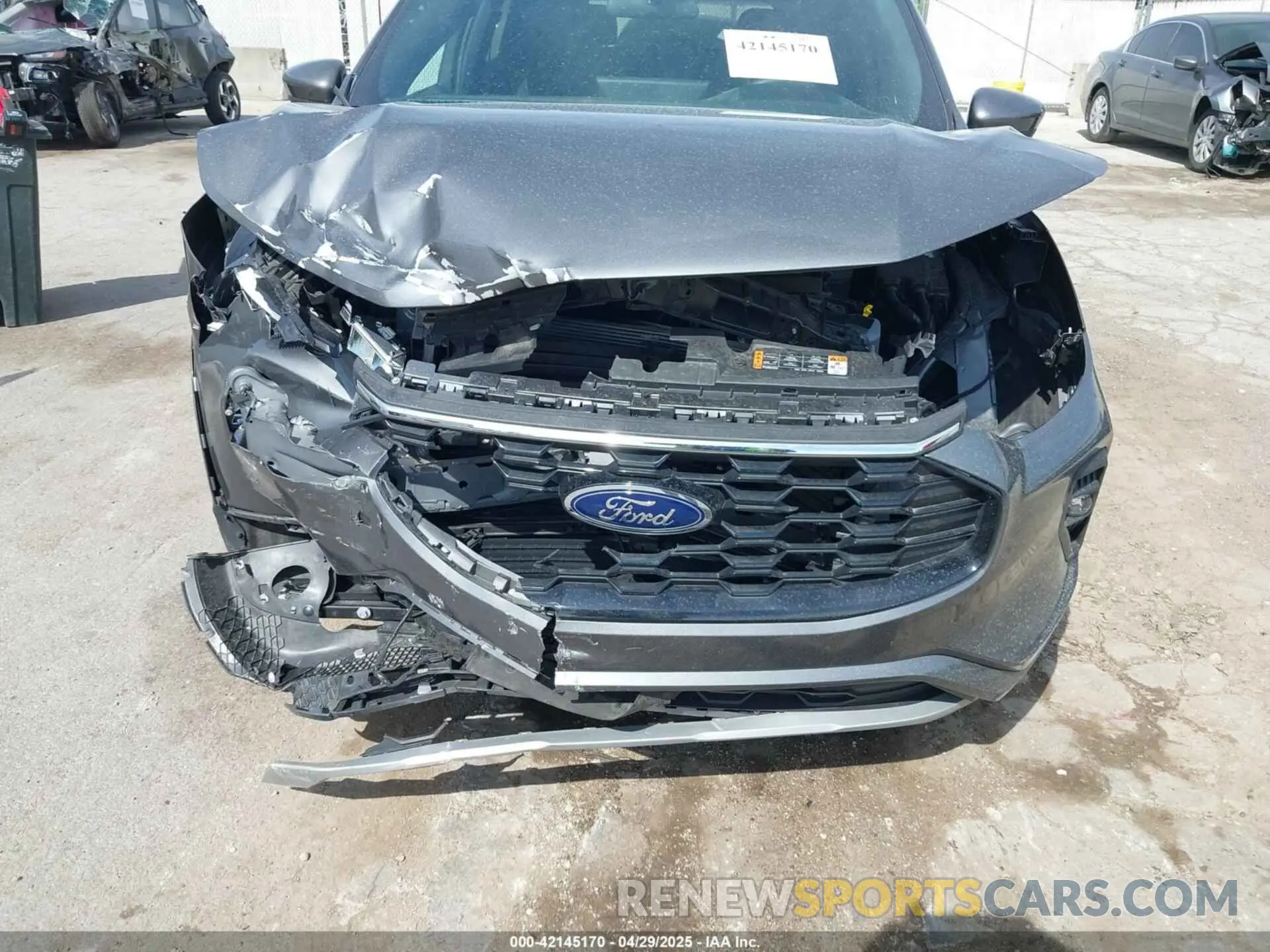 6 Photograph of a damaged car 1FMCU9NA9RUB60676 FORD ESCAPE 2024