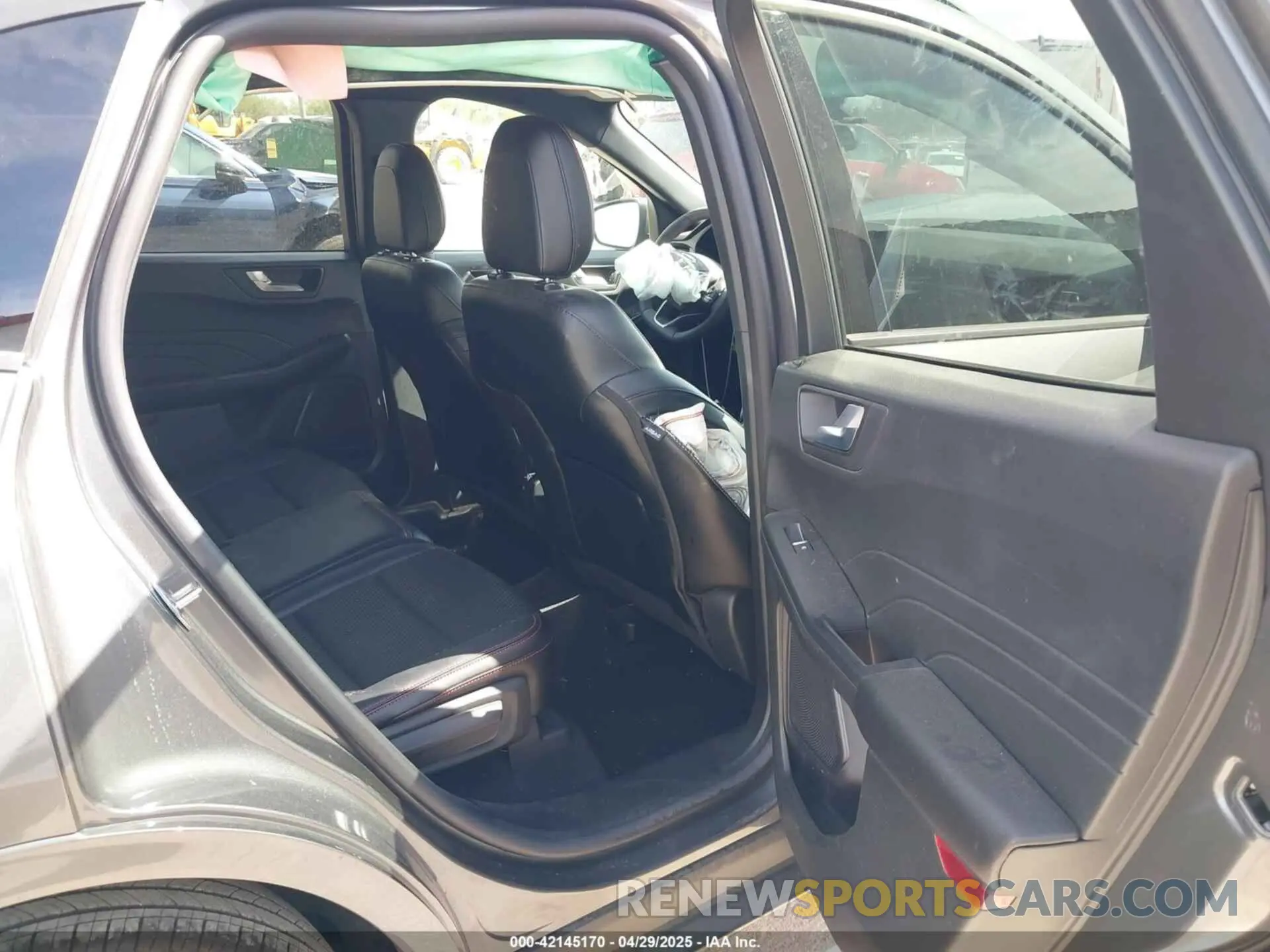8 Photograph of a damaged car 1FMCU9NA9RUB60676 FORD ESCAPE 2024