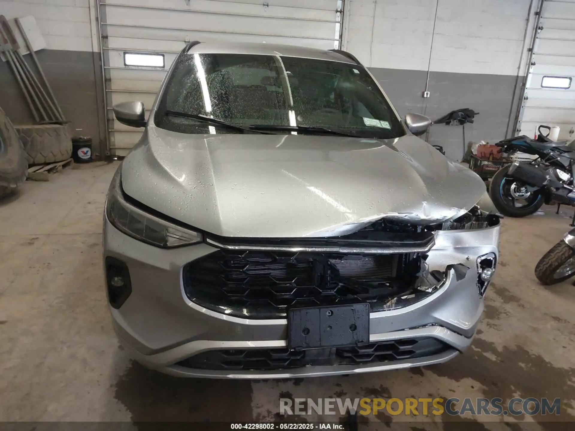 13 Photograph of a damaged car 1FMCU9NZ2RUB18467 FORD ESCAPE 2024