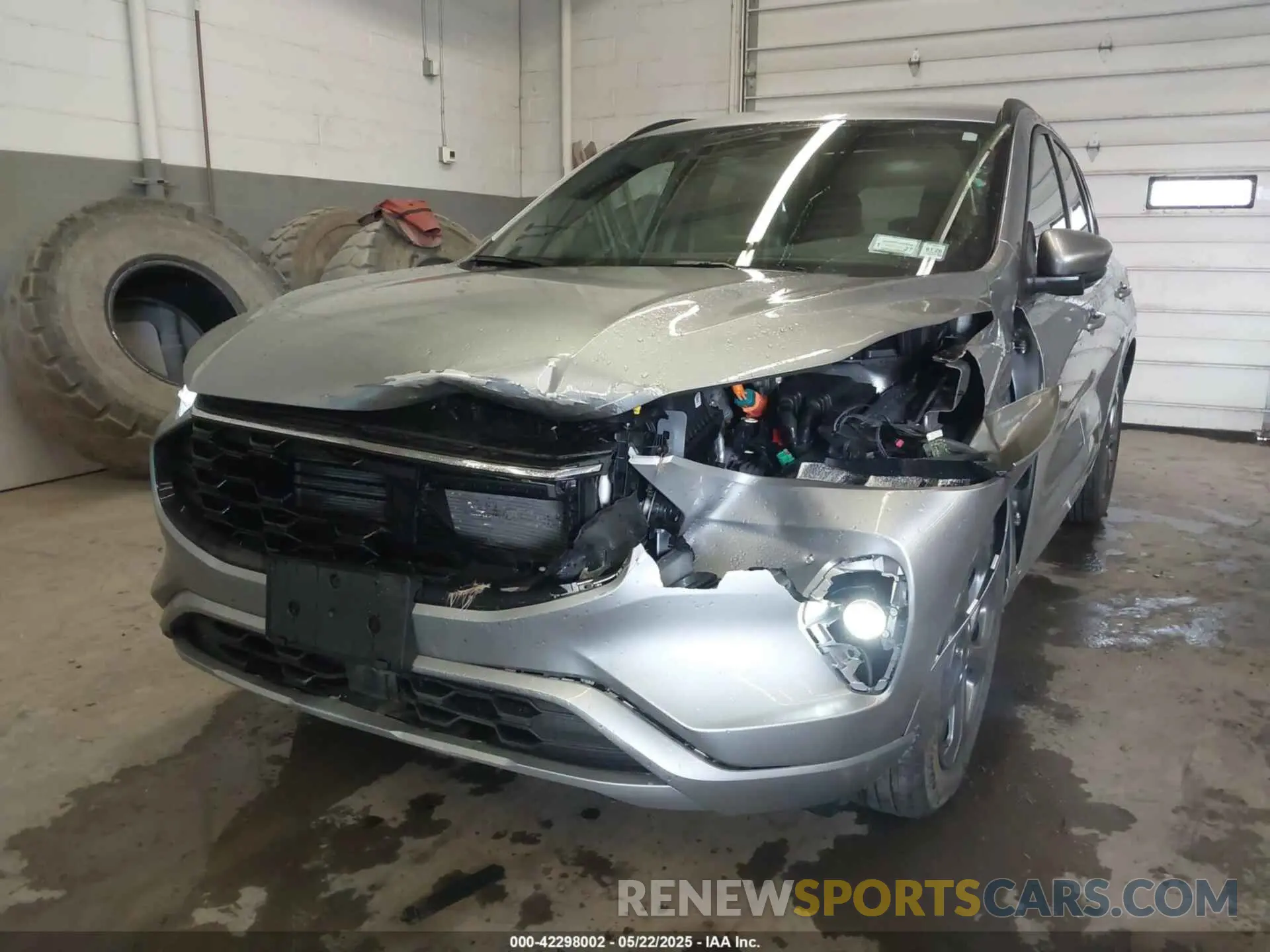 6 Photograph of a damaged car 1FMCU9NZ2RUB18467 FORD ESCAPE 2024
