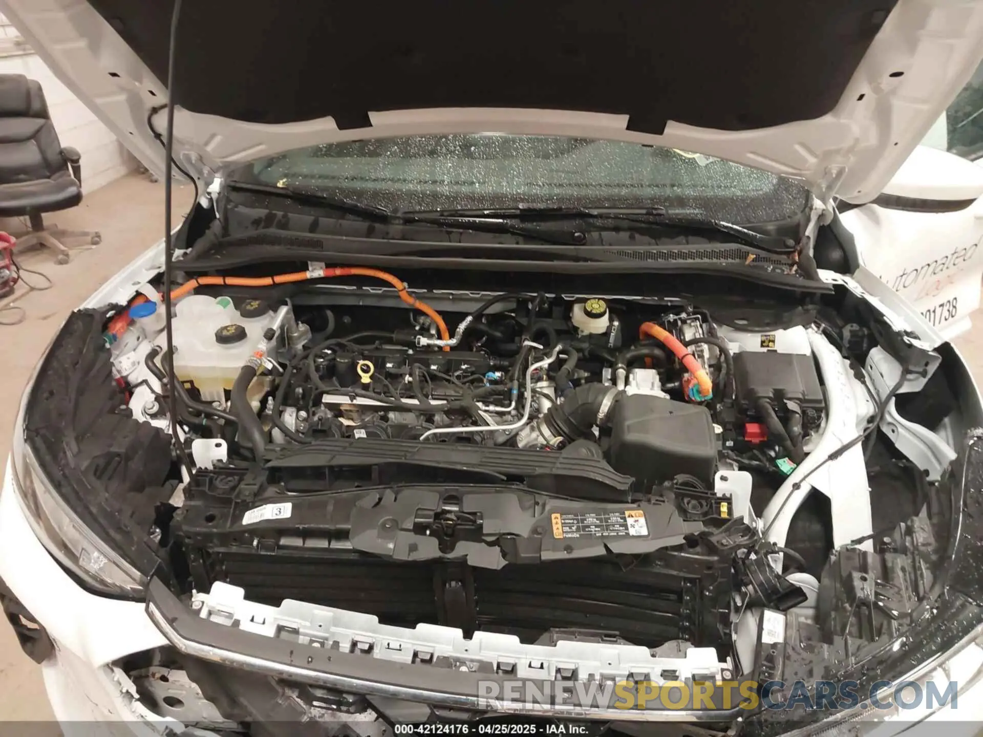 10 Photograph of a damaged car 1FMCU9NZ7RUA94716 FORD ESCAPE 2024