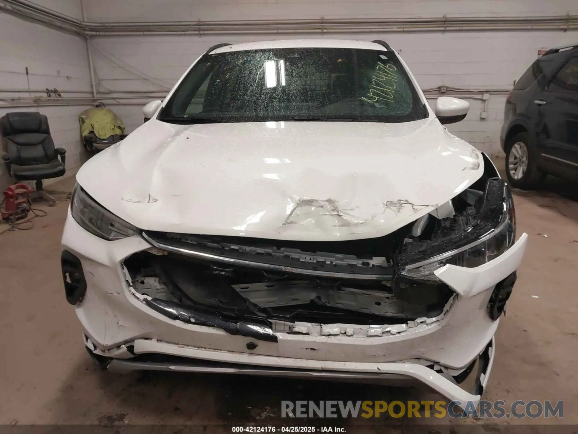 12 Photograph of a damaged car 1FMCU9NZ7RUA94716 FORD ESCAPE 2024