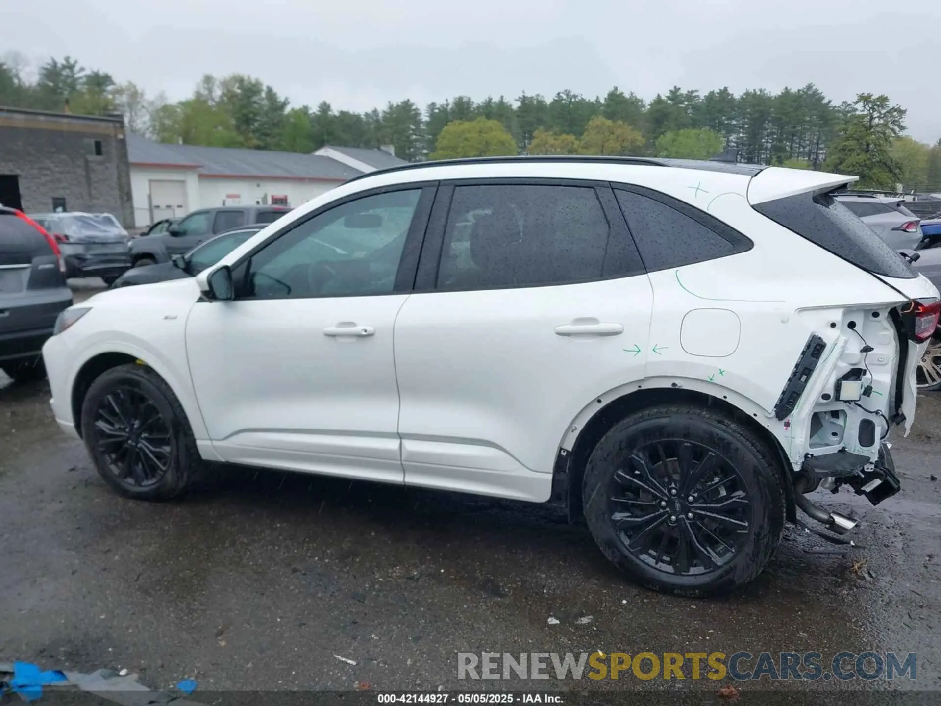 15 Фотография поврежденного автомобиля 1FMCU9PA0RUA88473 FORD ESCAPE 2024