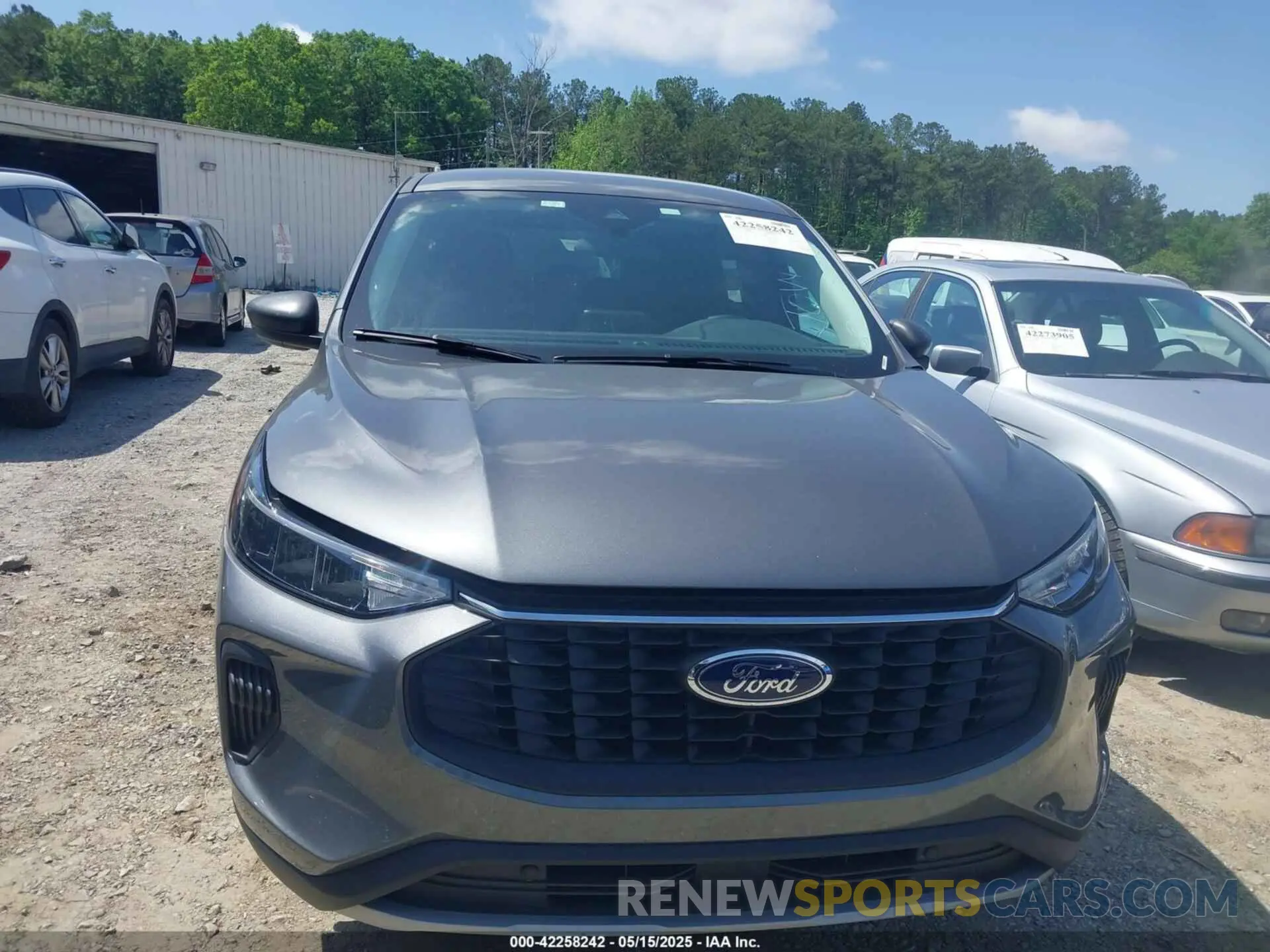 12 Photograph of a damaged car 1FMCU0GN5SUA62164 FORD ESCAPE 2025