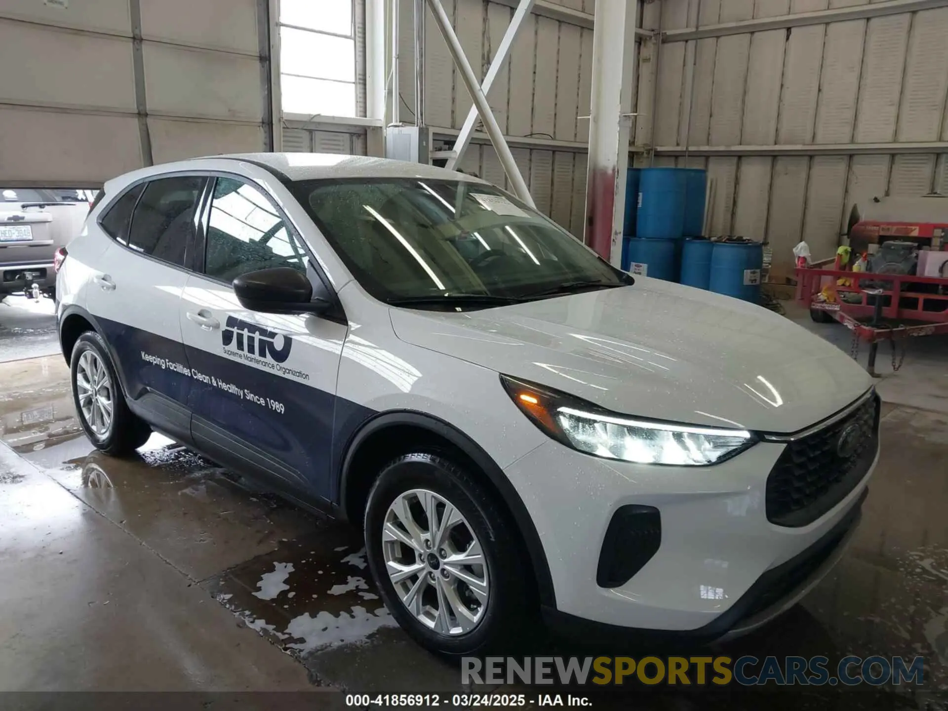 1 Photograph of a damaged car 1FMCU0GN7SUA01558 FORD ESCAPE 2025