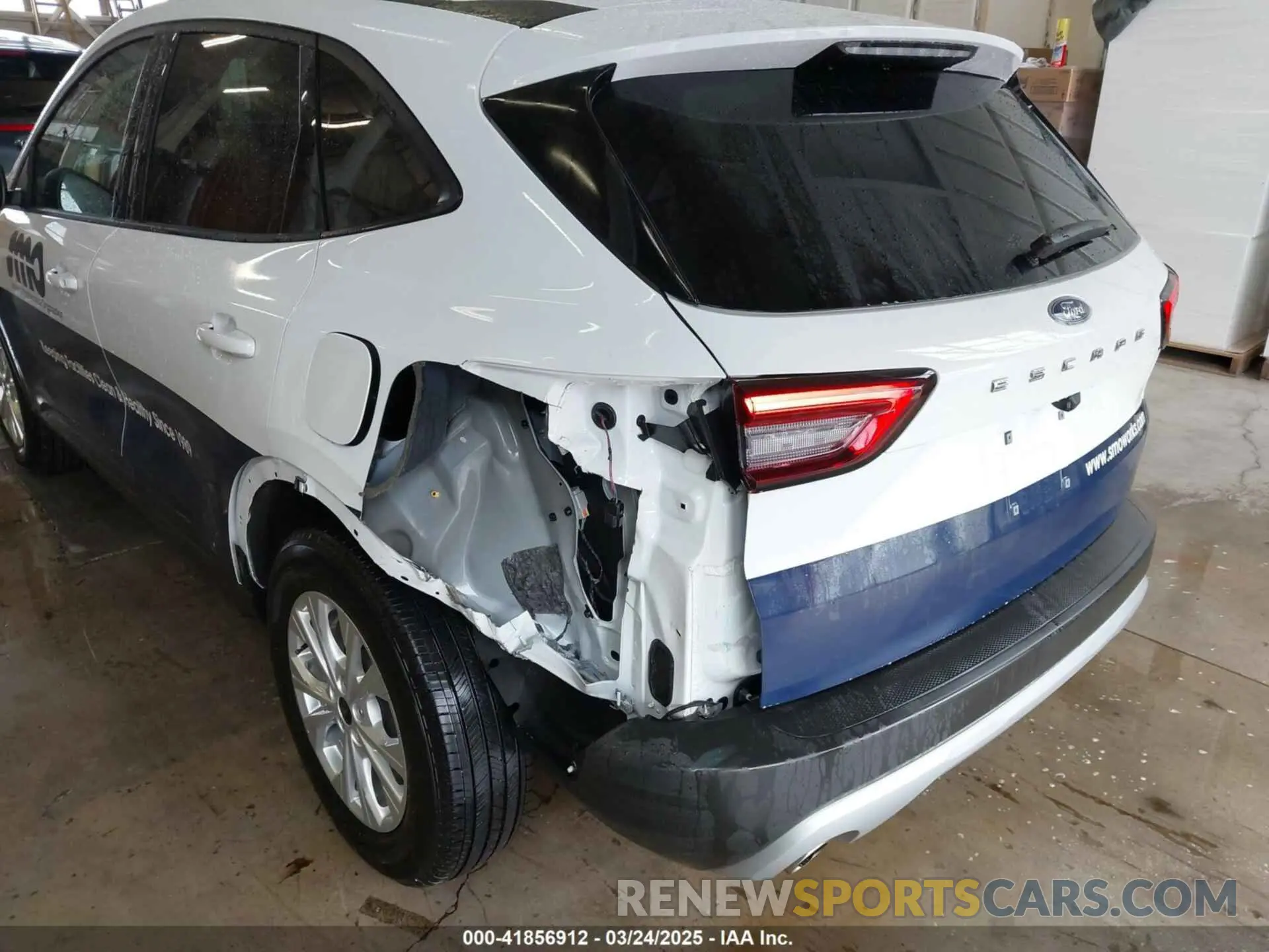 6 Photograph of a damaged car 1FMCU0GN7SUA01558 FORD ESCAPE 2025
