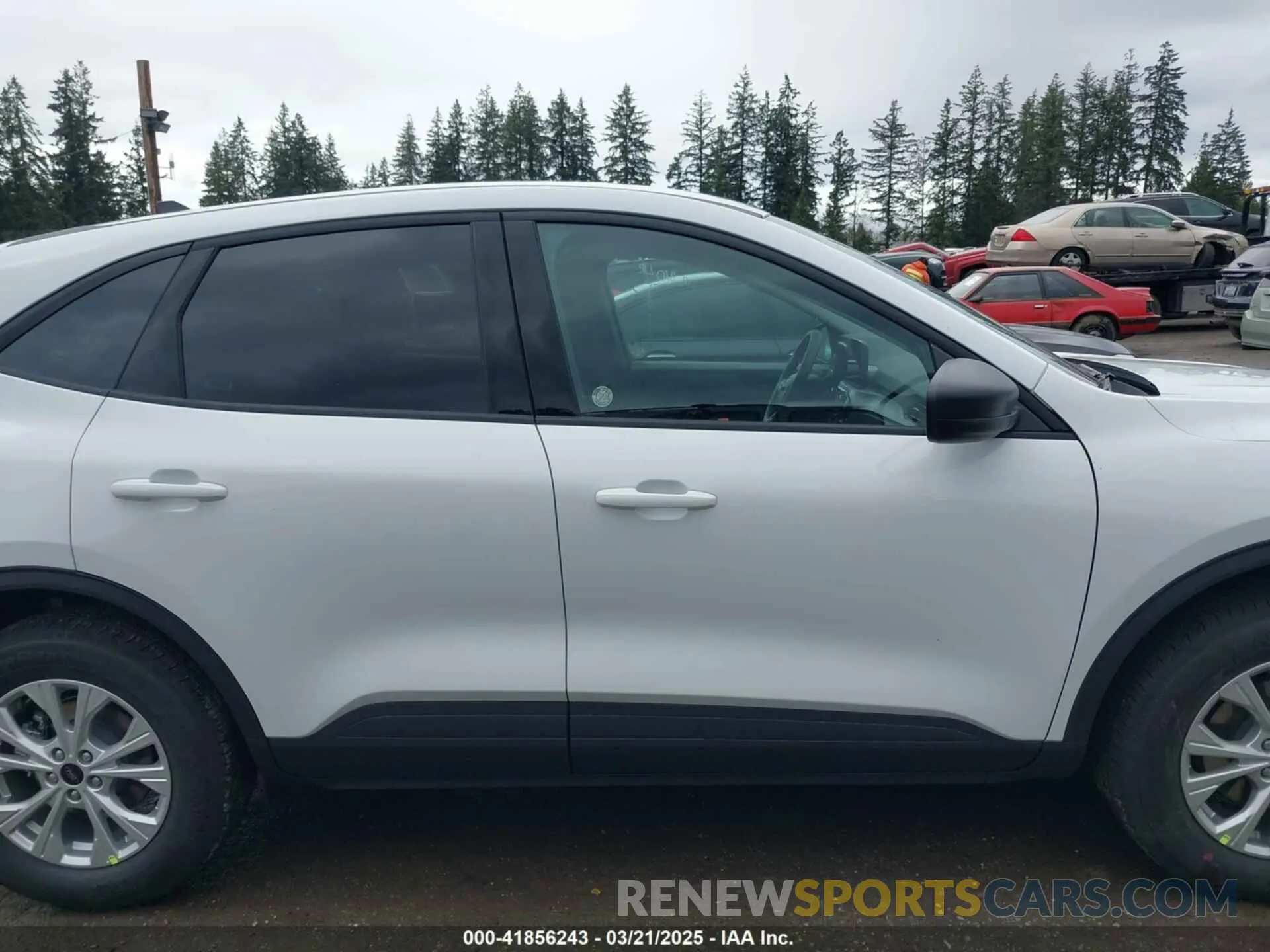 13 Фотография поврежденного автомобиля 1FMCU9GN2SUA84546 FORD ESCAPE 2025
