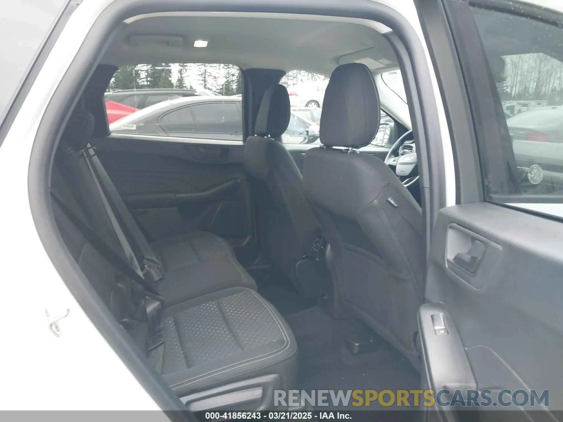 8 Фотография поврежденного автомобиля 1FMCU9GN2SUA84546 FORD ESCAPE 2025