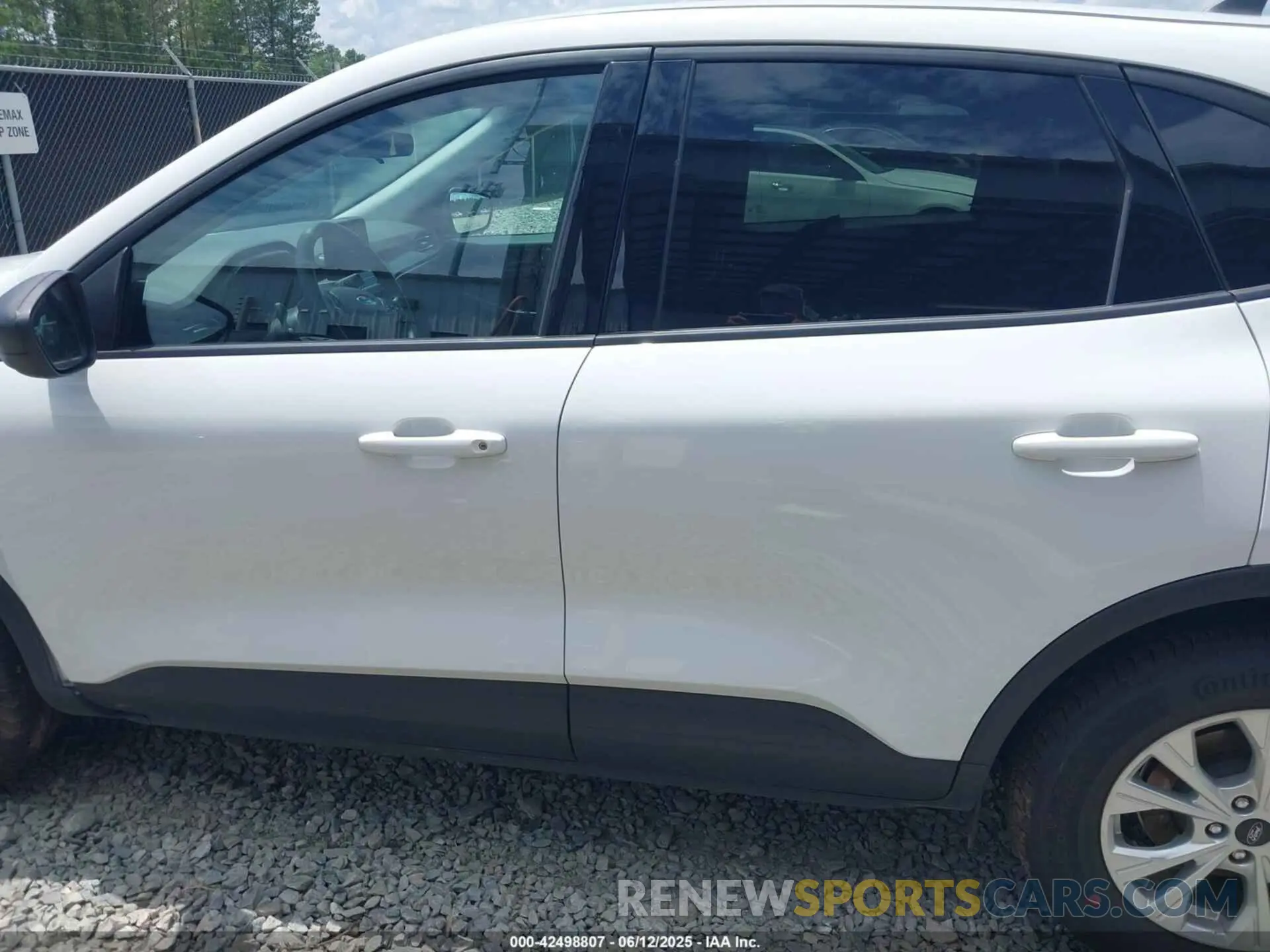 15 Фотография поврежденного автомобиля 1FMCU9GN6SUA57348 FORD ESCAPE 2025