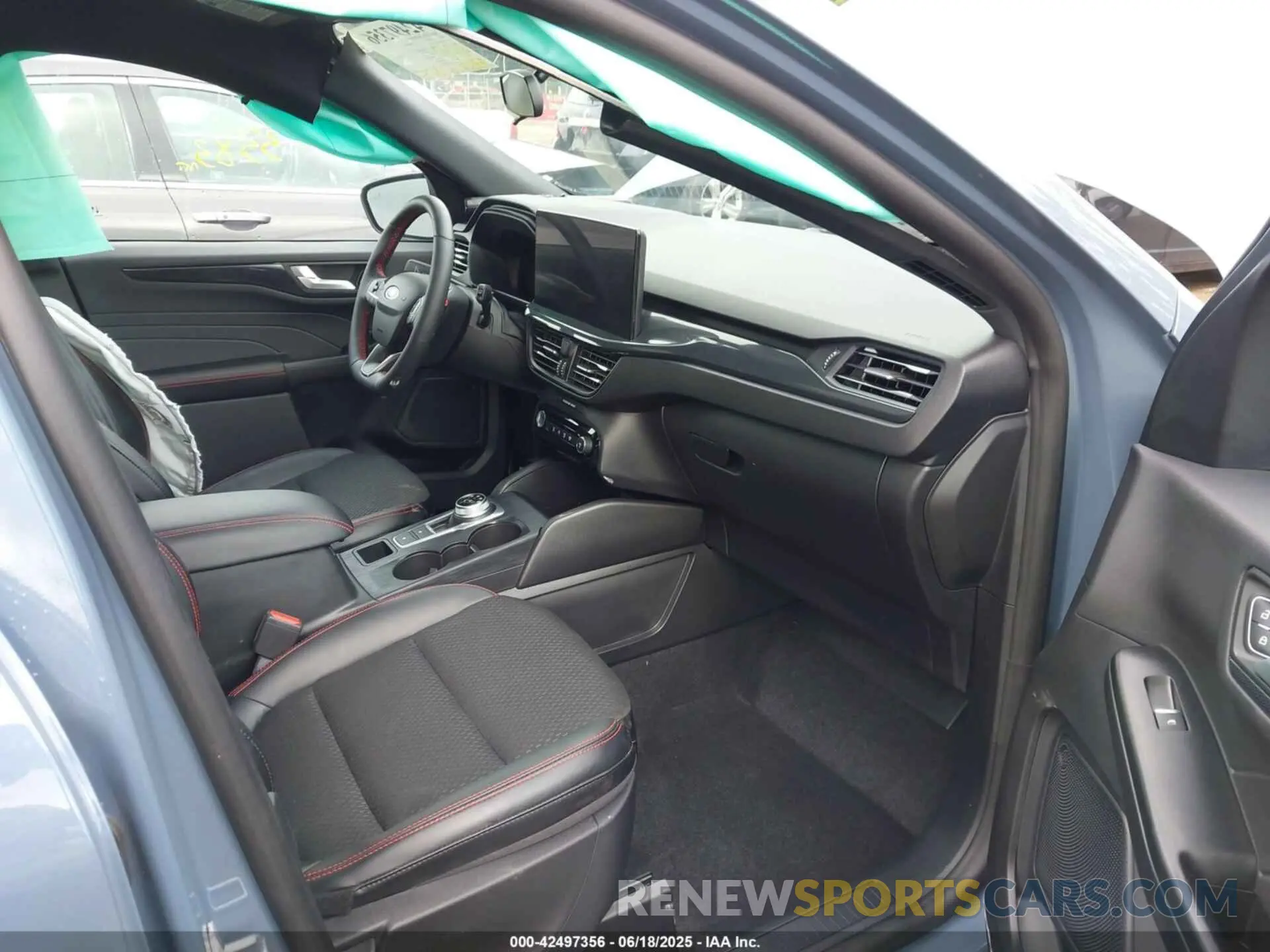 5 Фотография поврежденного автомобиля 1FMCU9MN4SUA22974 FORD ESCAPE 2025