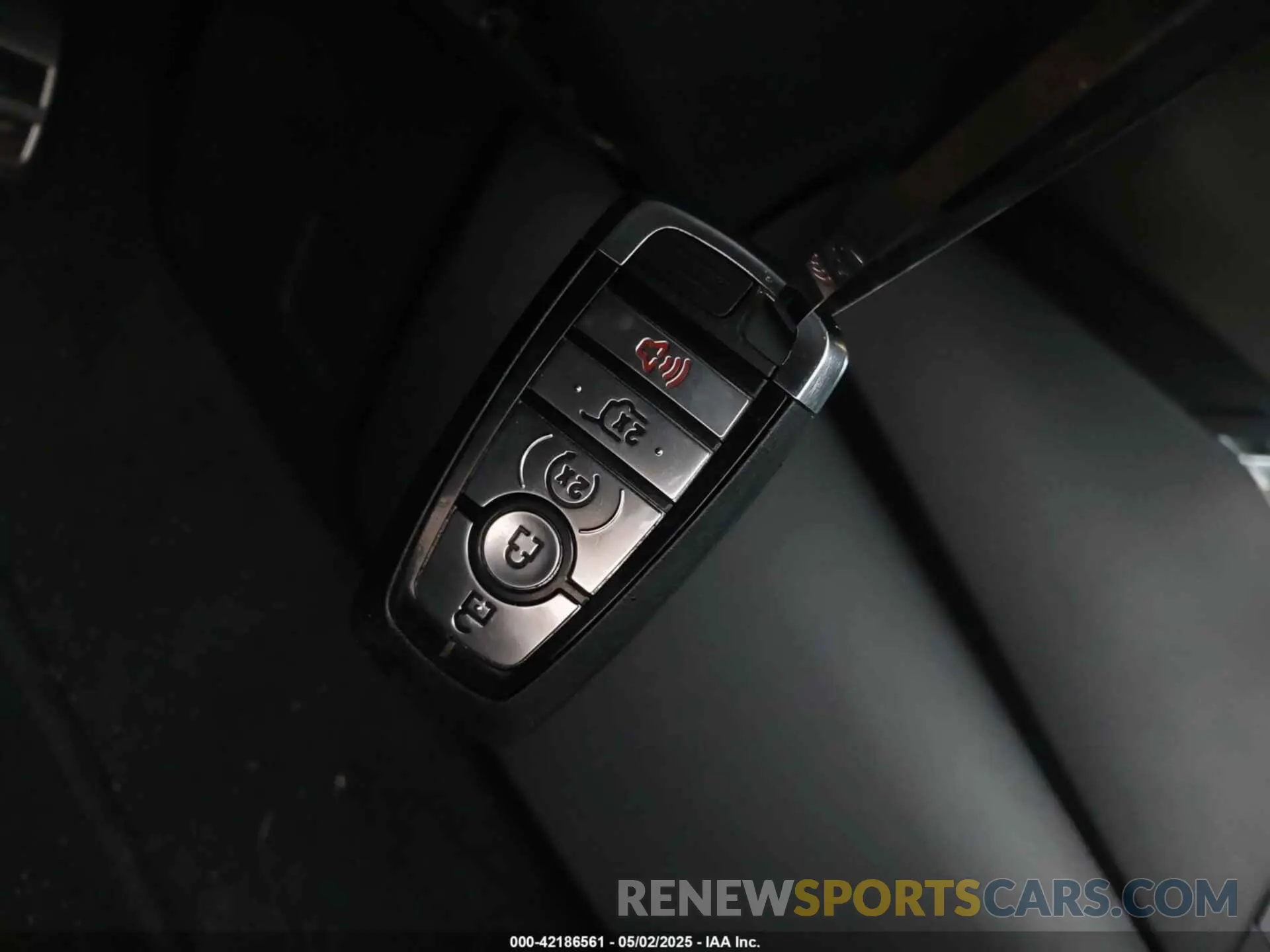 11 Photograph of a damaged car 1FMCU9MN9SUA87223 FORD ESCAPE 2025