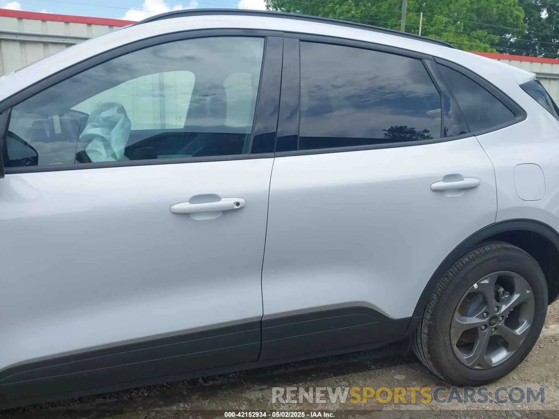 15 Фотография поврежденного автомобиля 1FMCU9NA8SUA83711 FORD ESCAPE 2025