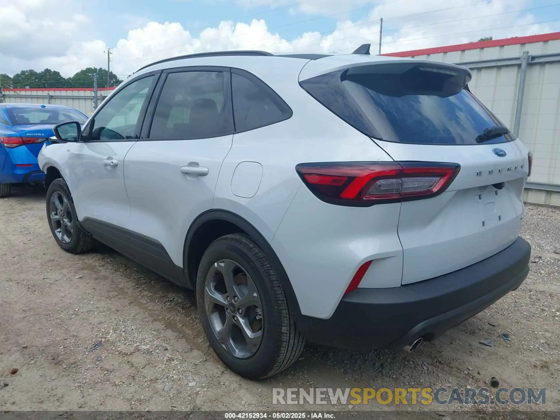 3 Фотография поврежденного автомобиля 1FMCU9NA8SUA83711 FORD ESCAPE 2025