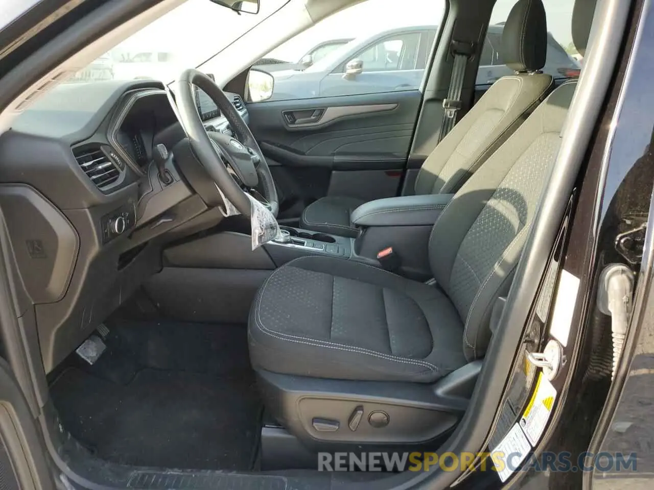 7 Фотография поврежденного автомобиля 1FMCU0GN1PUA60595 FORD ESCAPE ACT 2023