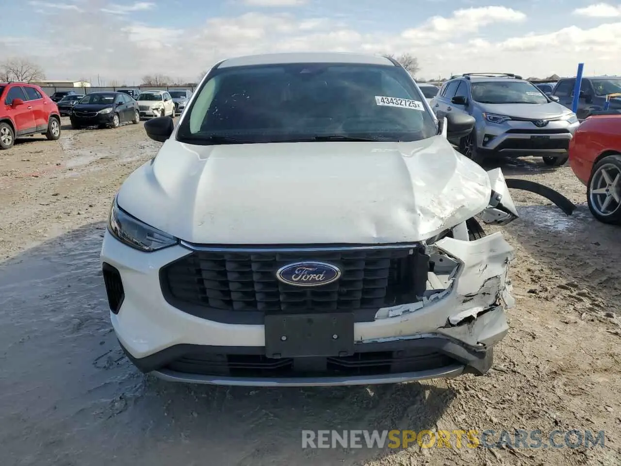 5 Photograph of a damaged car 1FMCU0GN8PUA43423 FORD ESCAPE ACT 2023