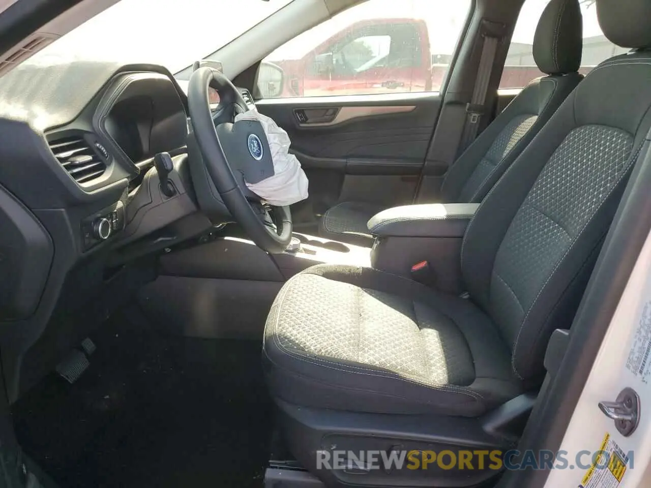 7 Фотография поврежденного автомобиля 1FMCU0GN9PUA66273 FORD ESCAPE ACT 2023