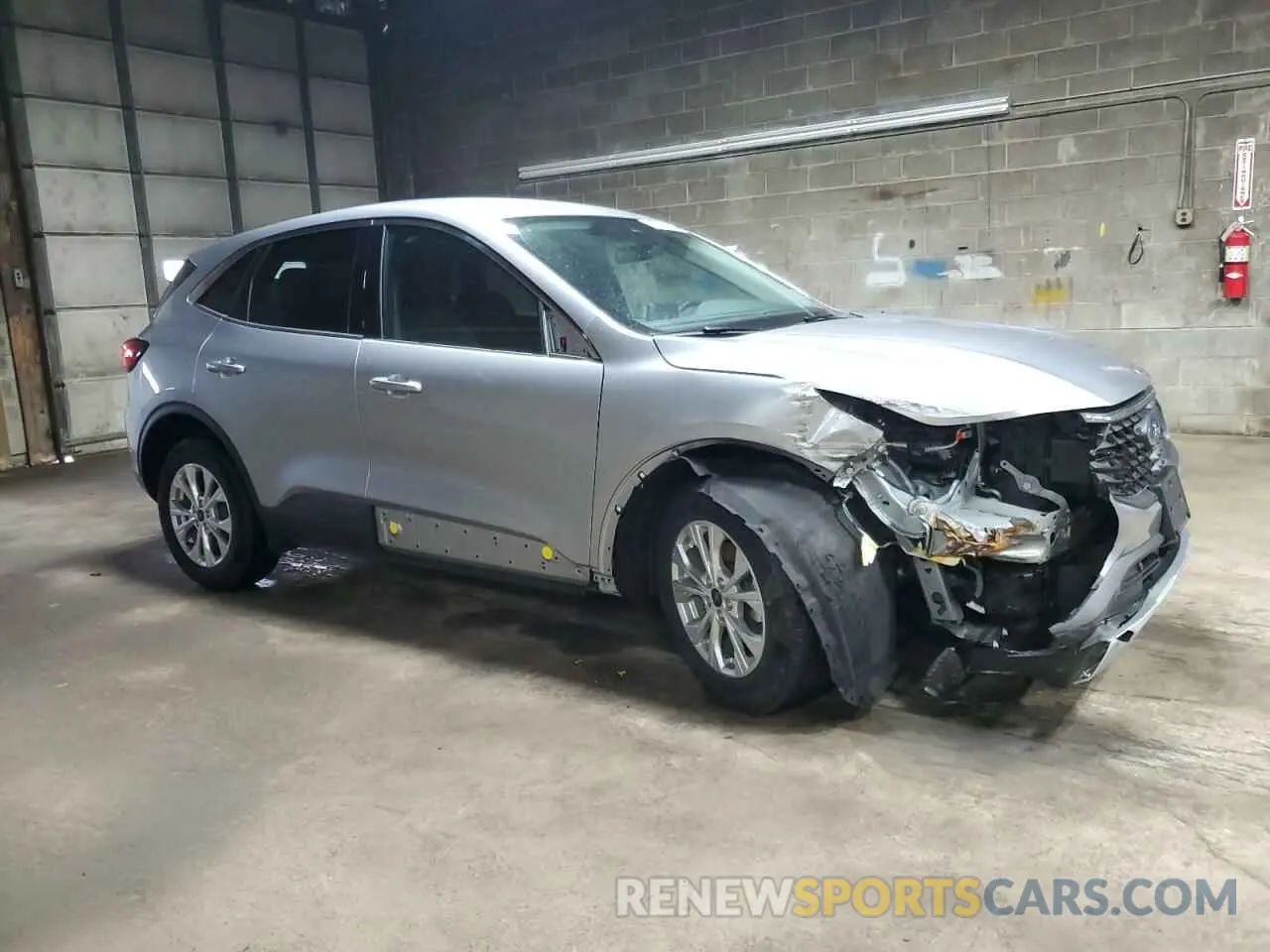 4 Фотография поврежденного автомобиля 1FMCU0GNXPUB06201 FORD ESCAPE ACT 2023