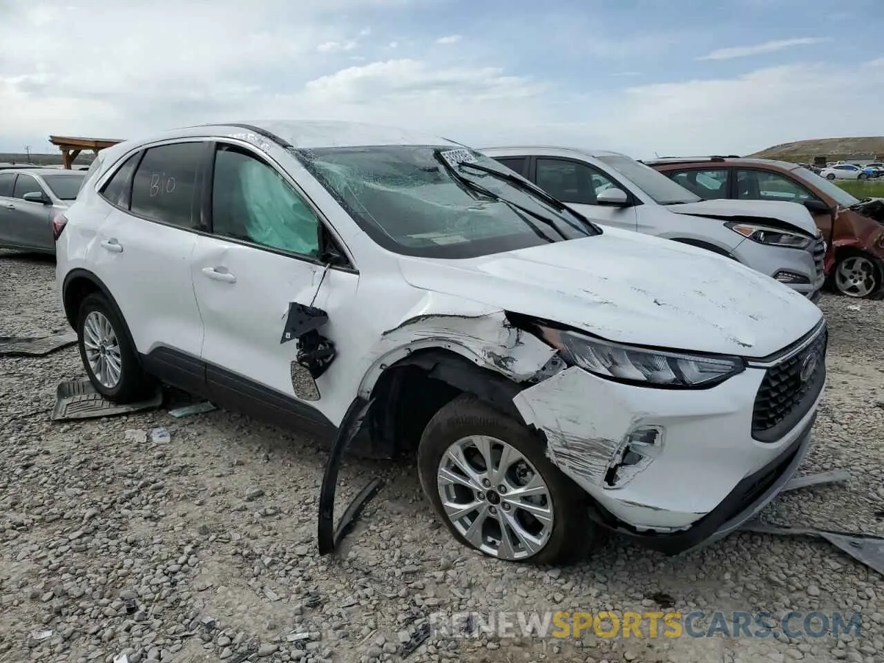 4 Фотография поврежденного автомобиля 1FMCU9GN7PUA13527 FORD ESCAPE ACT 2023