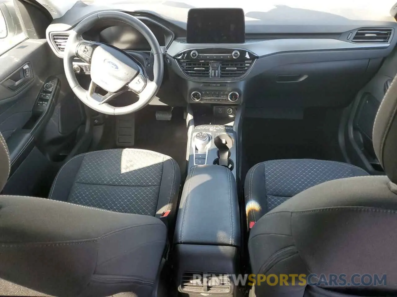 8 Фотография поврежденного автомобиля 1FMCU9GN7PUA53378 FORD ESCAPE ACT 2023