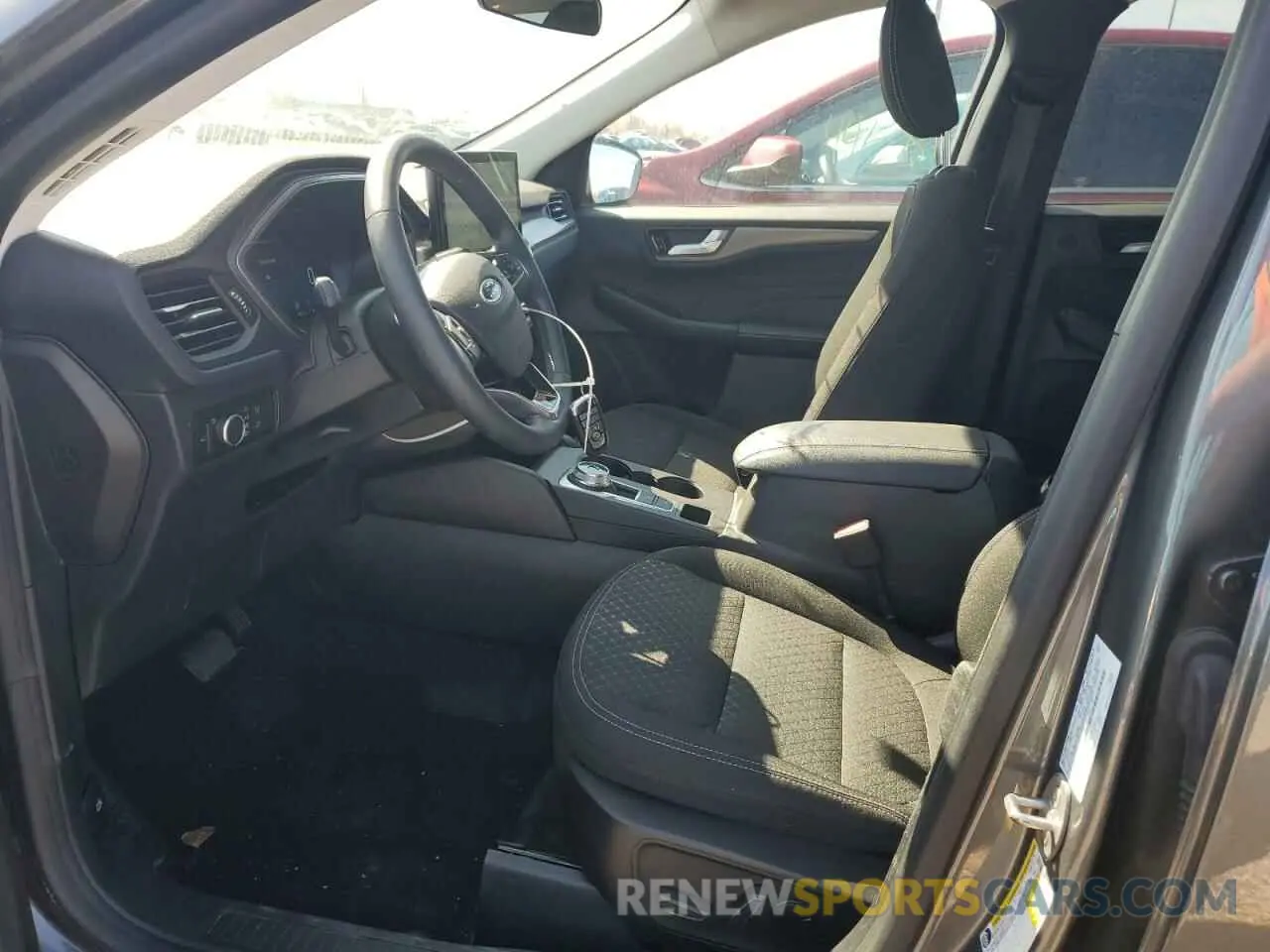 7 Фотография поврежденного автомобиля 1FMCU9GN7PUB33070 FORD ESCAPE ACT 2023