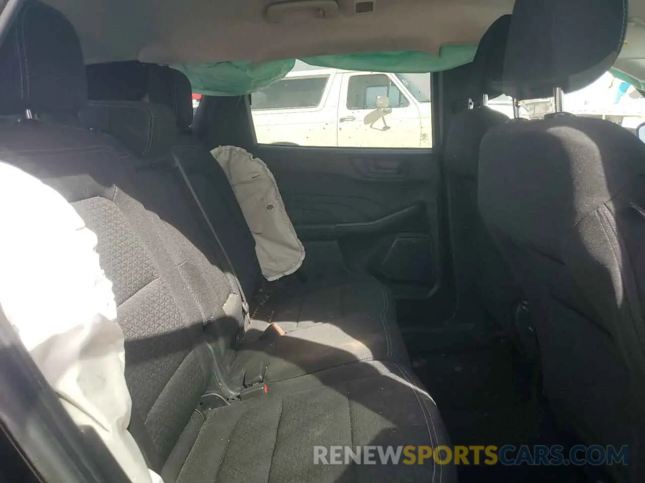 11 Photograph of a damaged car 1FMCU0GN1RUB05442 FORD ESCAPE ACT 2024