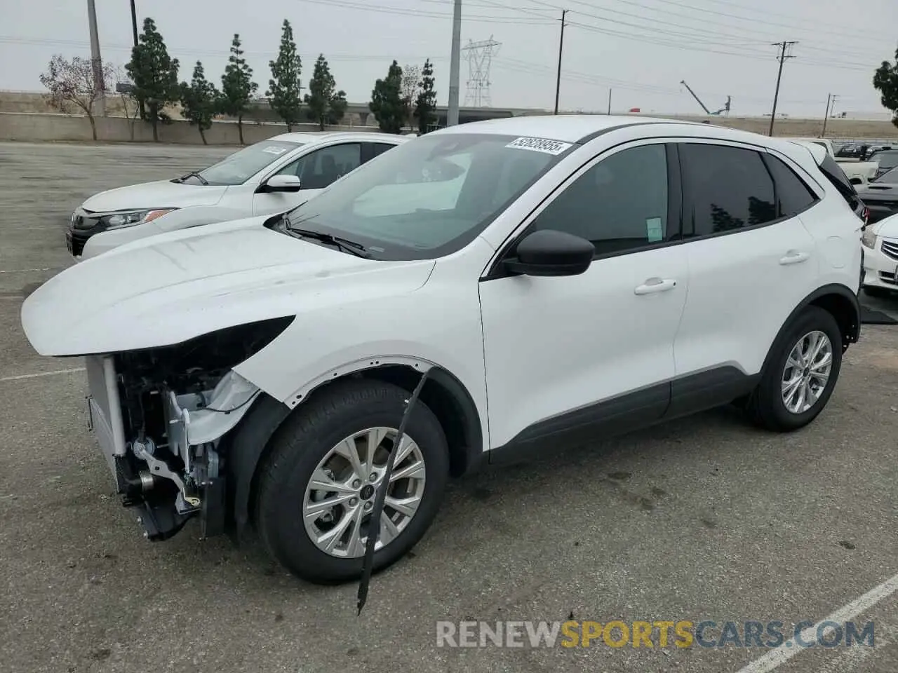 1 Фотография поврежденного автомобиля 1FMCU0GN4RUB27290 FORD ESCAPE ACT 2024