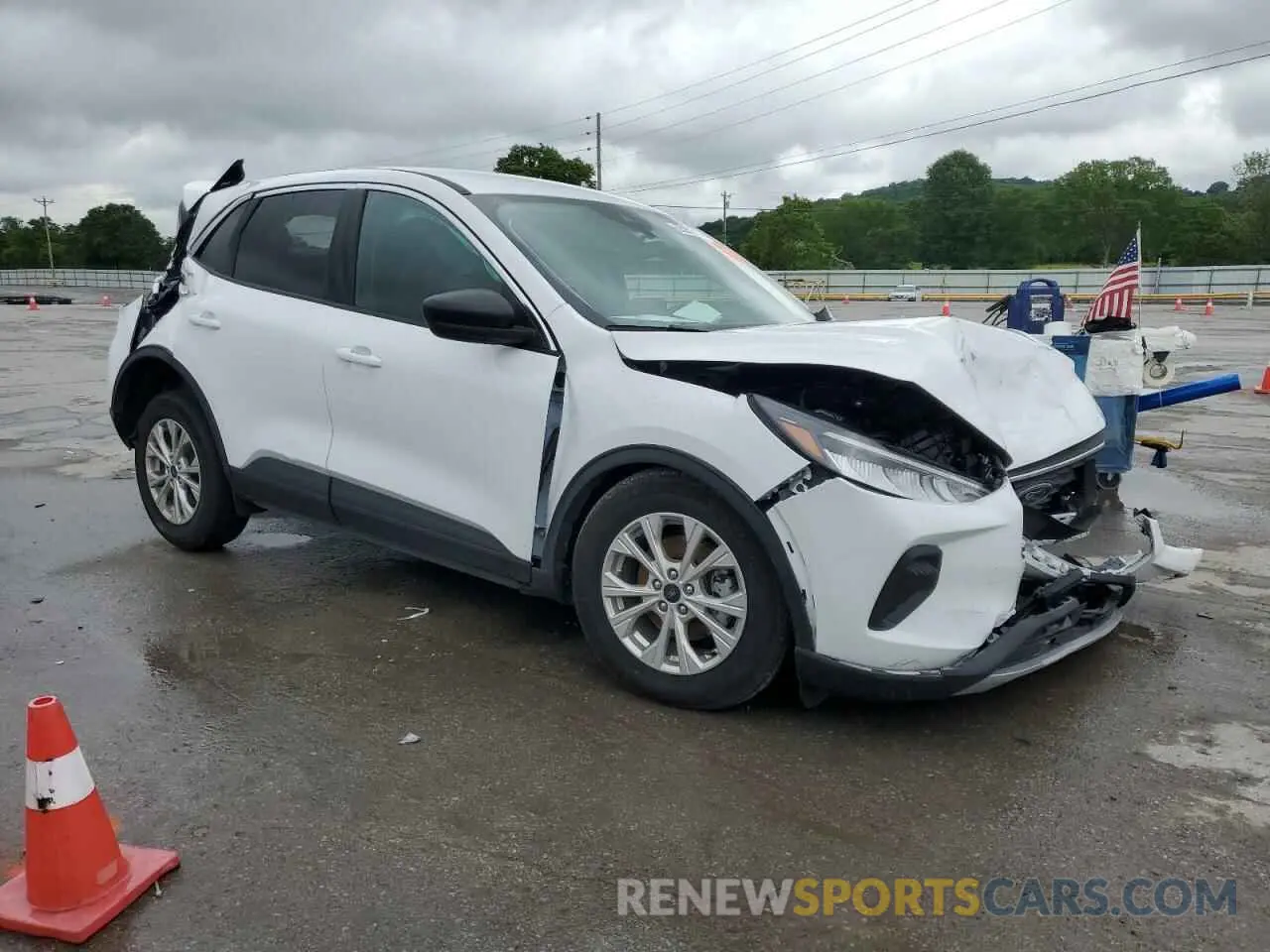 4 Photograph of a damaged car 1FMCU0GN4RUB27306 FORD ESCAPE ACT 2024