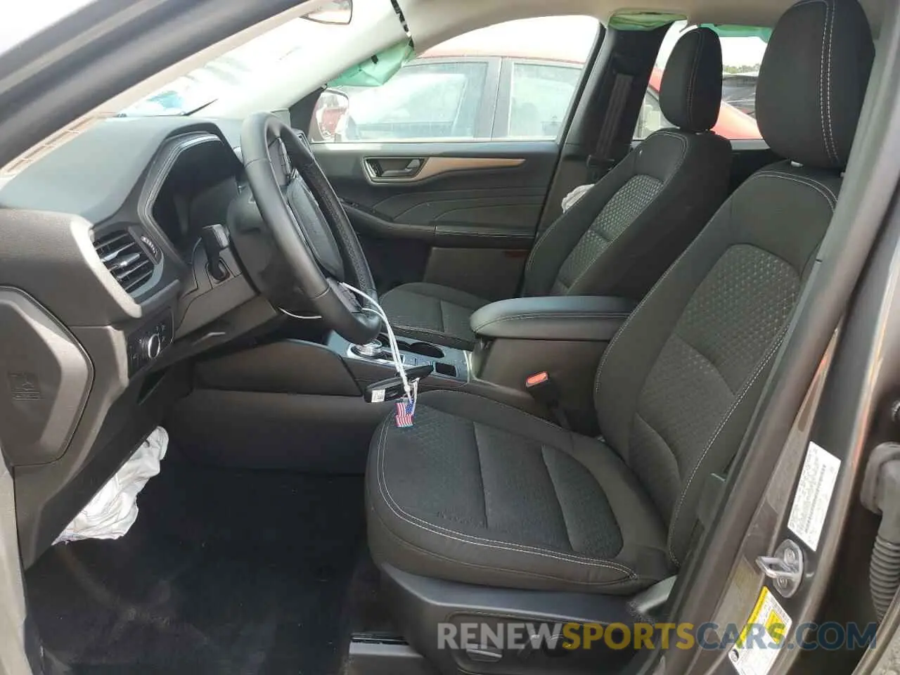 7 Фотография поврежденного автомобиля 1FMCU0GN5RUA47500 FORD ESCAPE ACT 2024