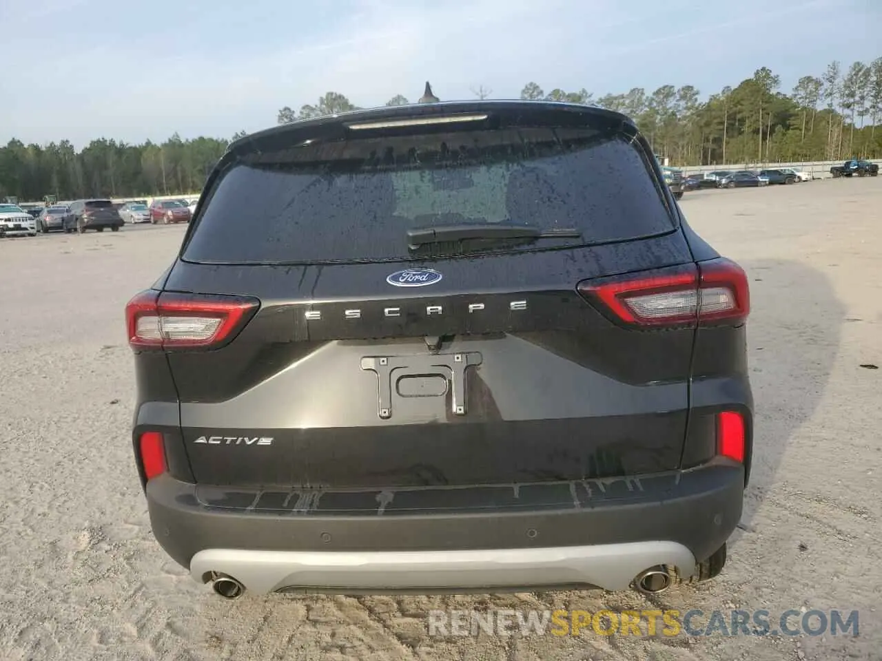 6 Photograph of a damaged car 1FMCU0GN6RUA66847 FORD ESCAPE ACT 2024