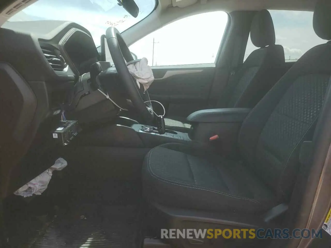 7 Photograph of a damaged car 1FMCU0GN8RUB01551 FORD ESCAPE ACT 2024