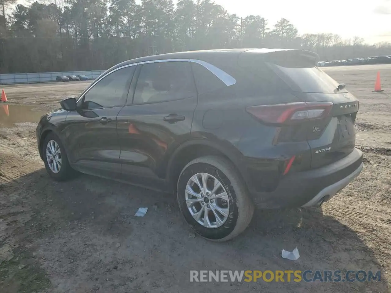 2 Photograph of a damaged car 1FMCU0GN9RUB14096 FORD ESCAPE ACT 2024