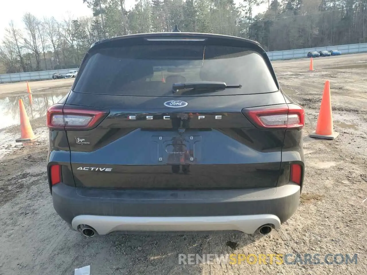 6 Photograph of a damaged car 1FMCU0GN9RUB14096 FORD ESCAPE ACT 2024