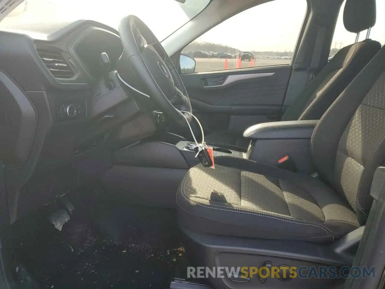 7 Photograph of a damaged car 1FMCU0GN9RUB14096 FORD ESCAPE ACT 2024