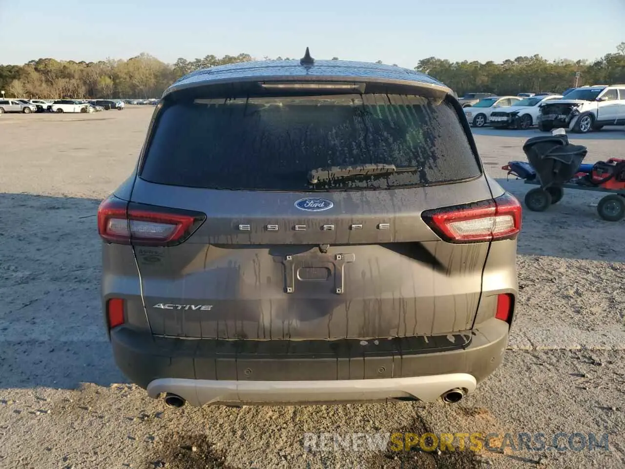 6 Photograph of a damaged car 1FMCU0GNXRUB09554 FORD ESCAPE ACT 2024