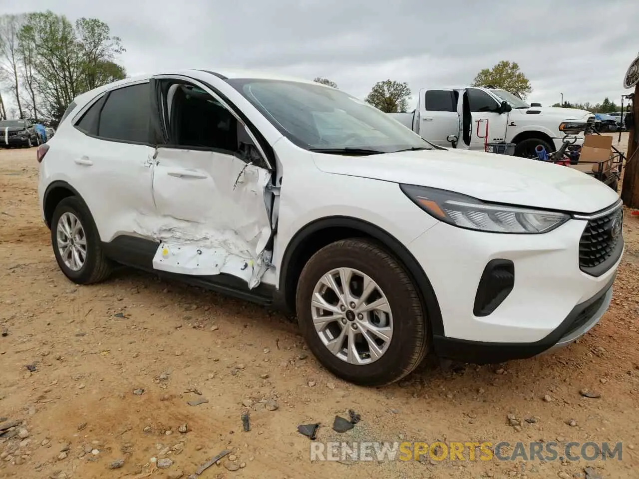 4 Фотография поврежденного автомобиля 1FMCU0GNXRUB43834 FORD ESCAPE ACT 2024